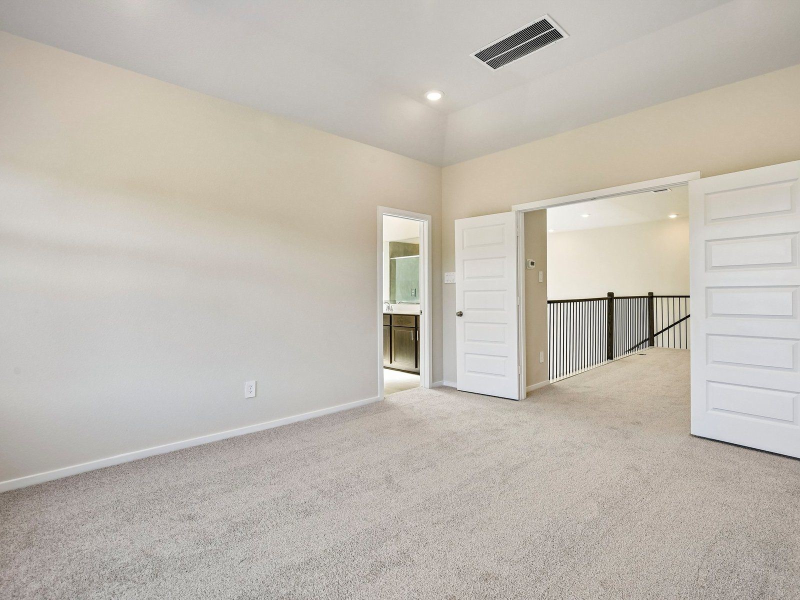 Photo is not of the actual home, but is an inspirational photo of builder's model home and nay depict options, furnishings, and/or decorator features that are not inlcluded.