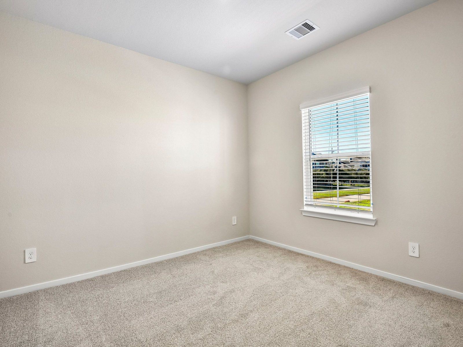 Photo is not of the actual home, but is an inspirational photo of builder's model home and nay depict options, furnishings, and/or decorator features that are not inlcluded.