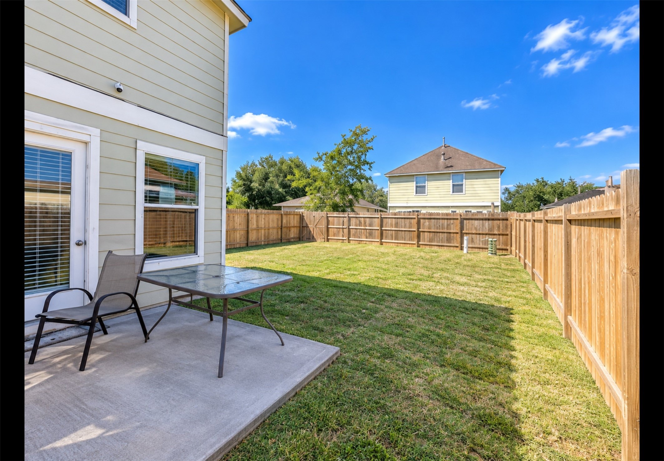 Spacious BackYard