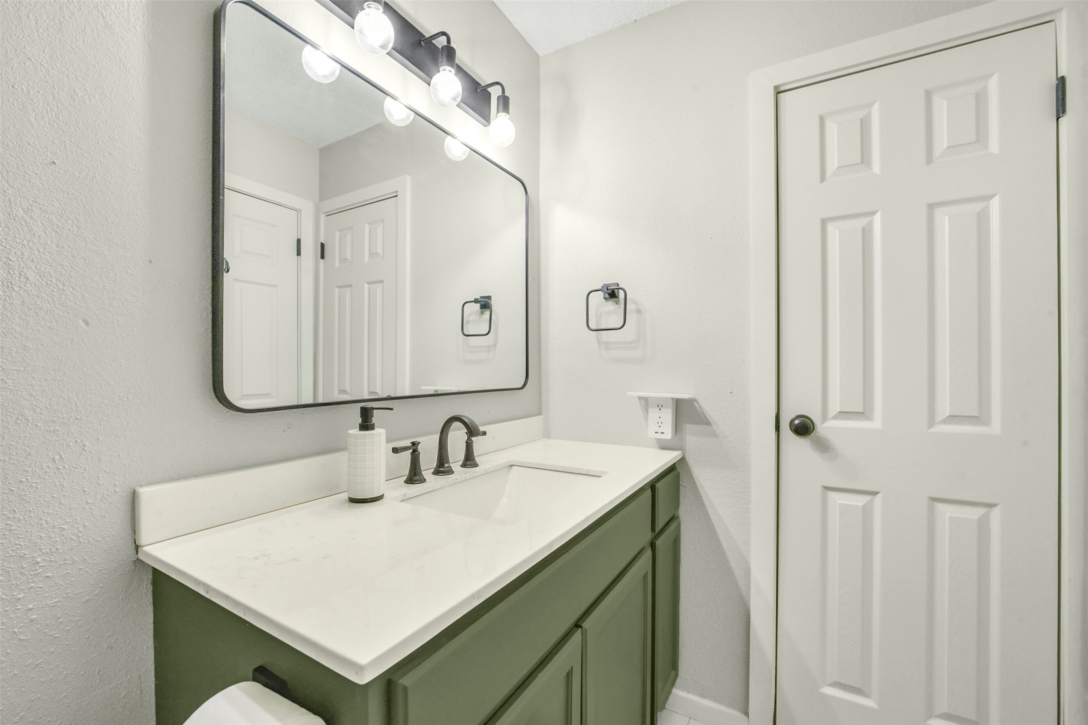 2501 Gulf Freeway, #258C, Dickinson, TX 77539