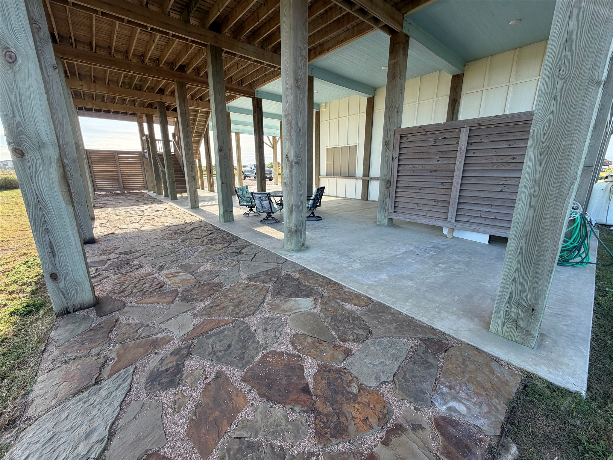Spacious downstairs, entertaining area