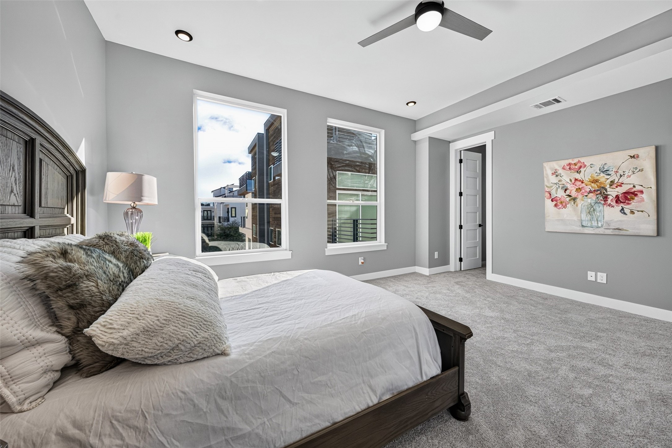 Complete with soft carpet flooring, it creates a warm and cozy space to unwind at the end of the day.