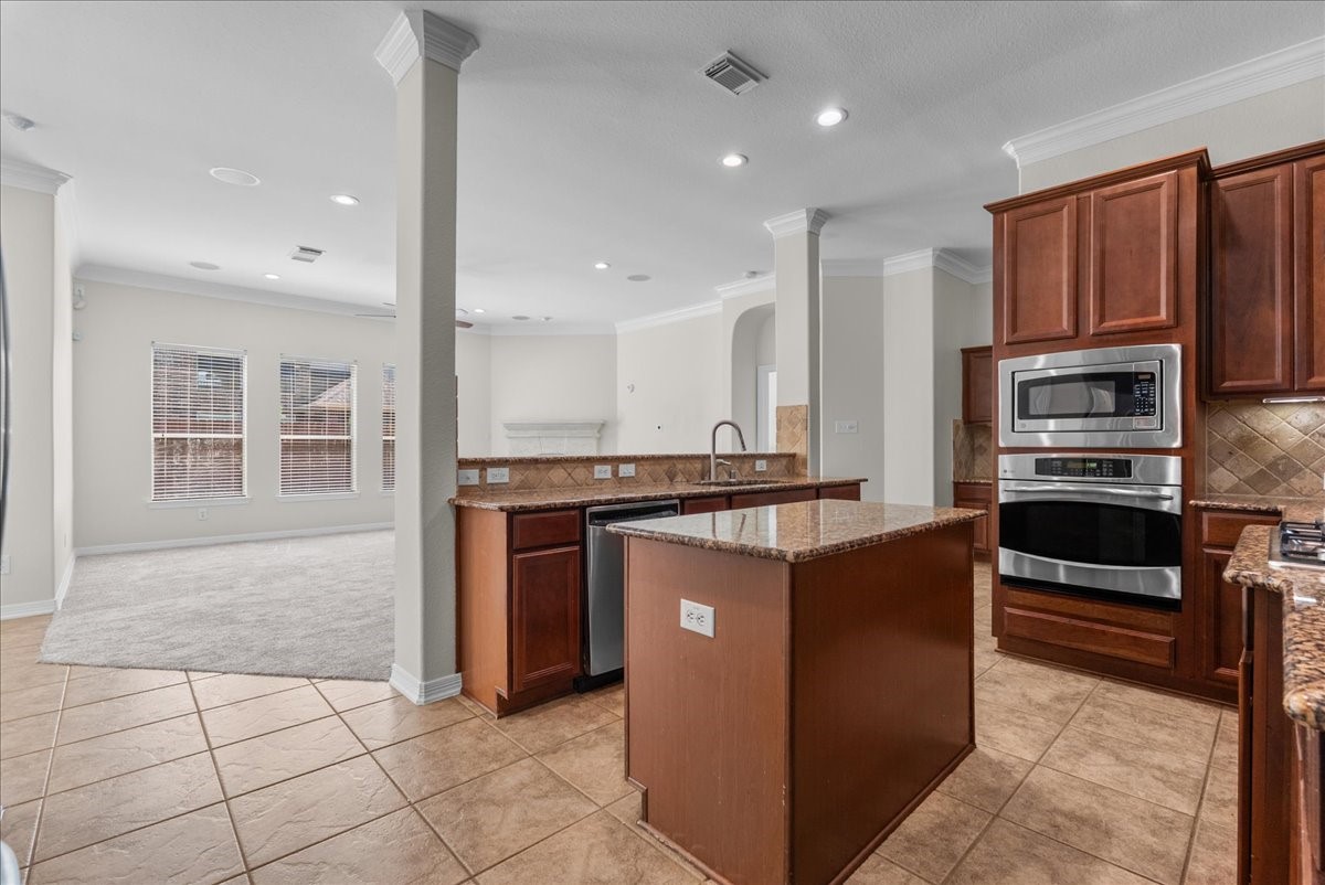 4465 Damasco Cove, League City, TX 77573