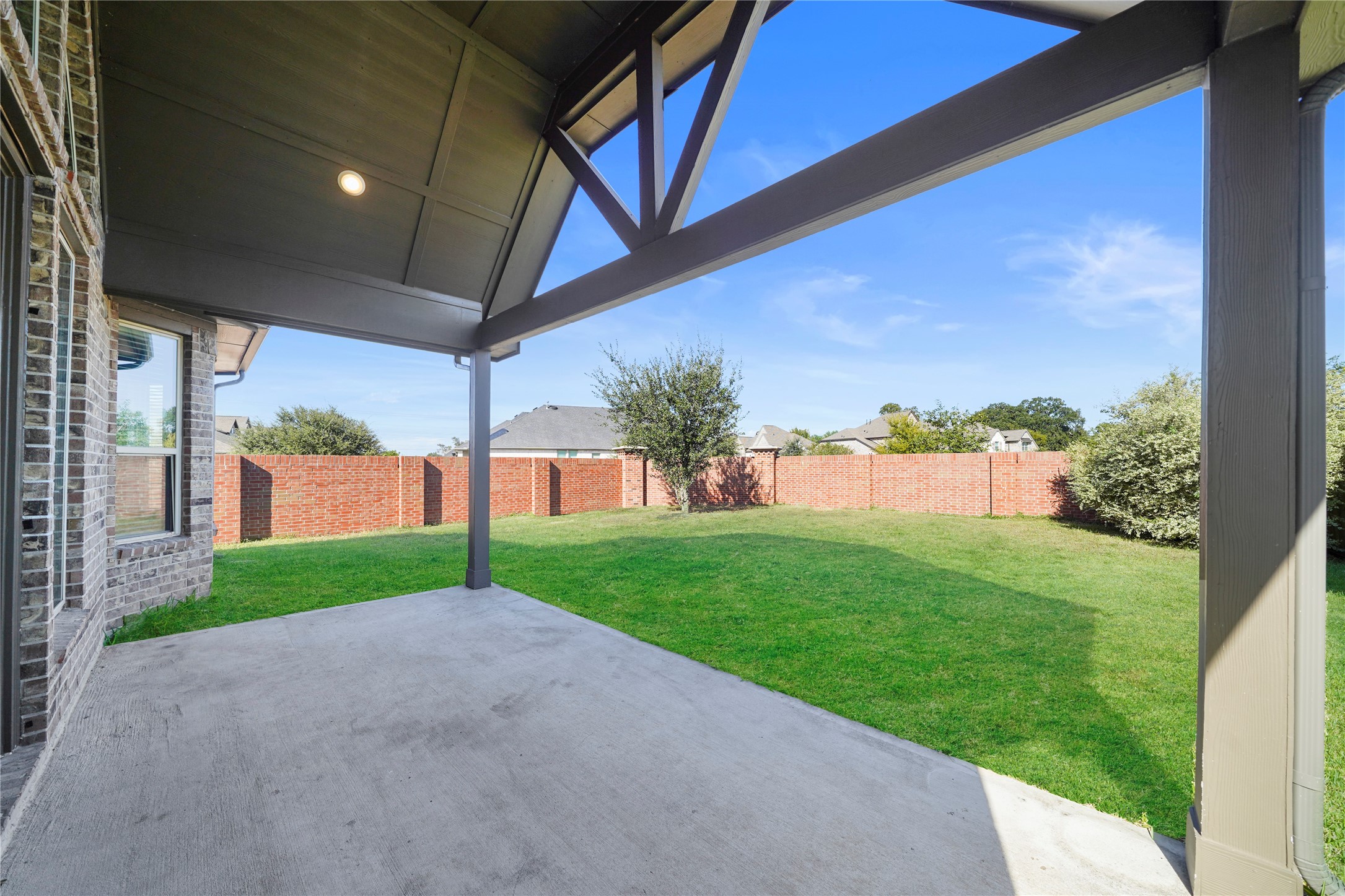 2446 Manor Valley Lane, Missouri City, TX 77459