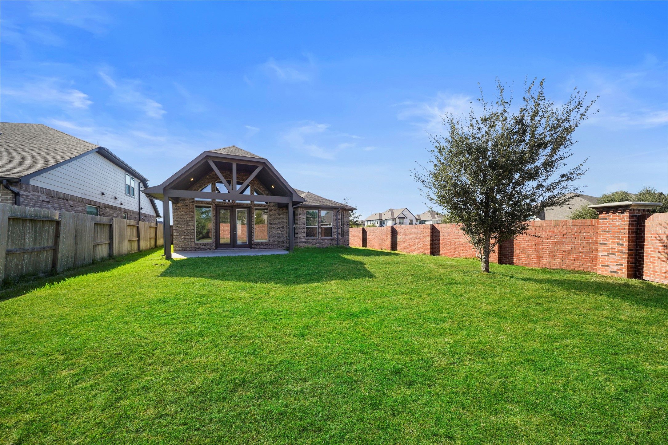 2446 Manor Valley Lane, Missouri City, TX 77459