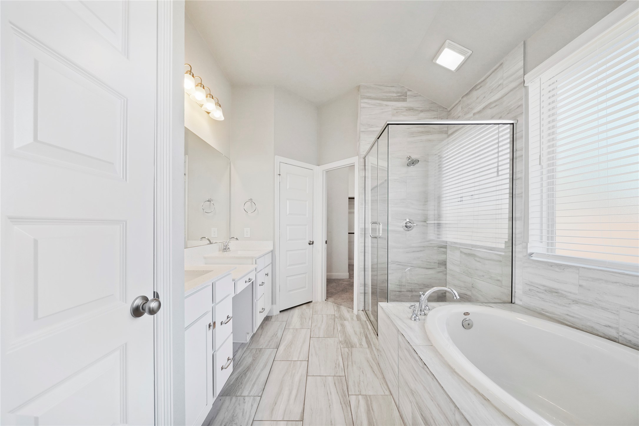 2446 Manor Valley Lane, Missouri City, TX 77459
