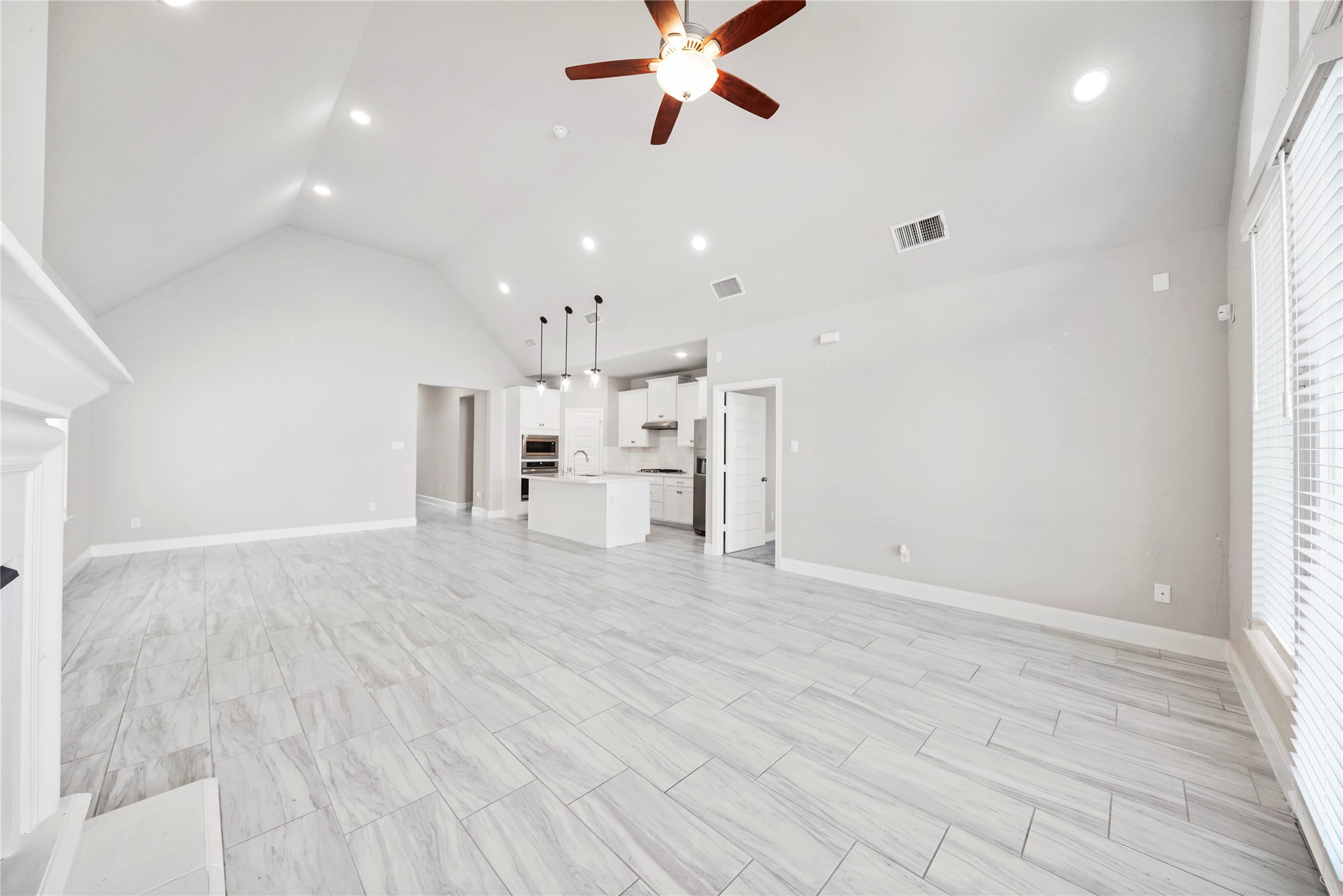 2446 Manor Valley Lane, Missouri City, TX 77459