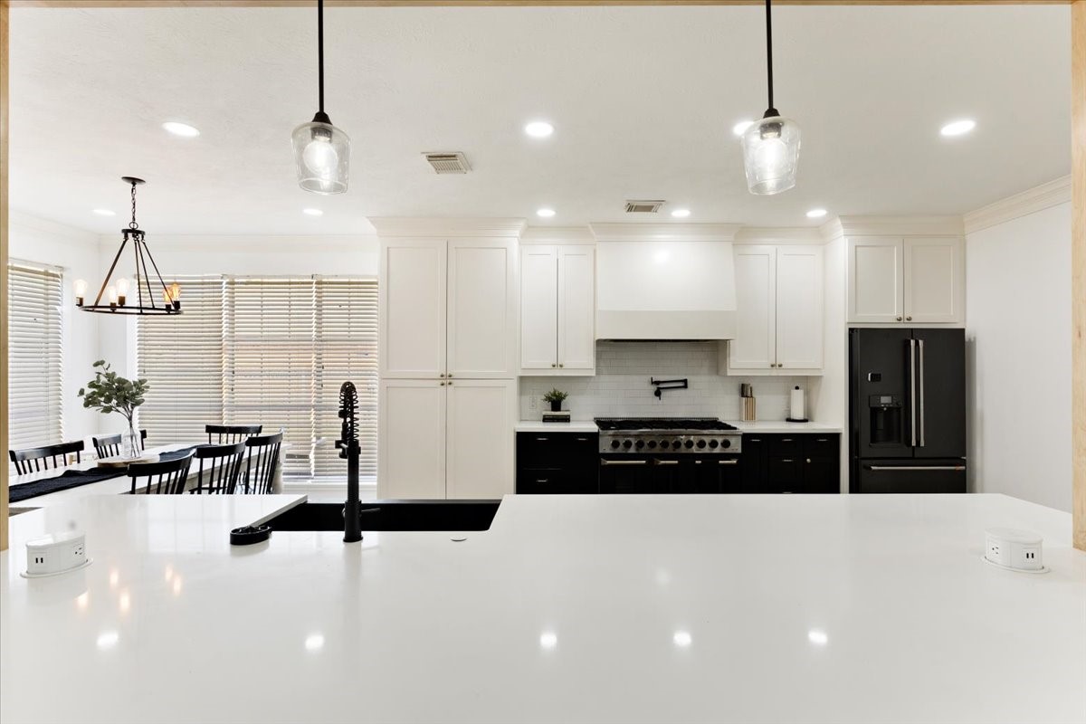 2112 Tipperary Drive, Pearland, TX 77581