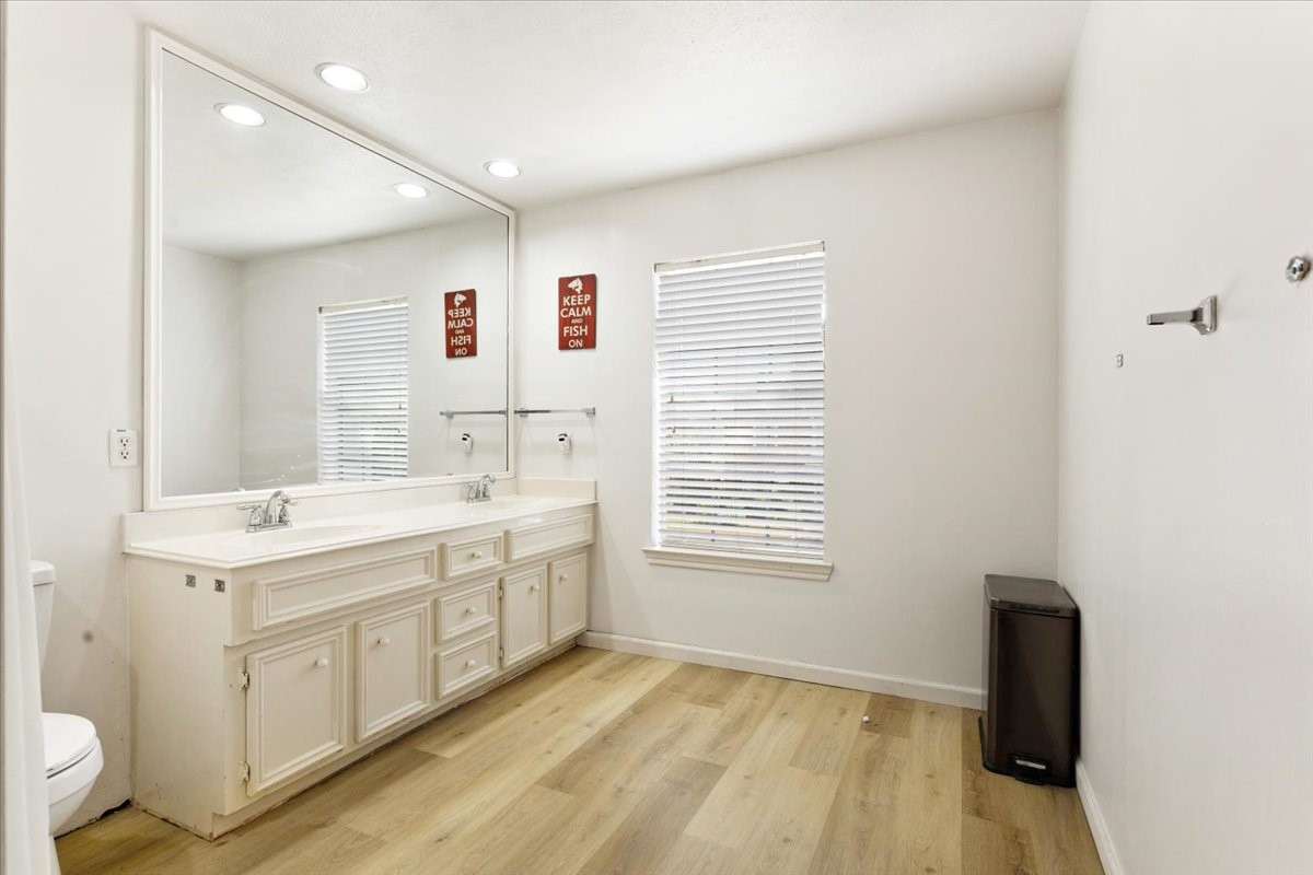 Bathroom Upstairs