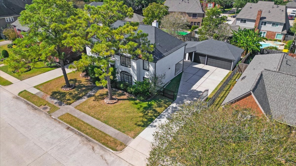 2112 Tipperary Drive, Pearland, TX 77581