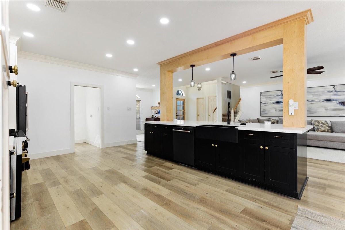 2112 Tipperary Drive, Pearland, TX 77581