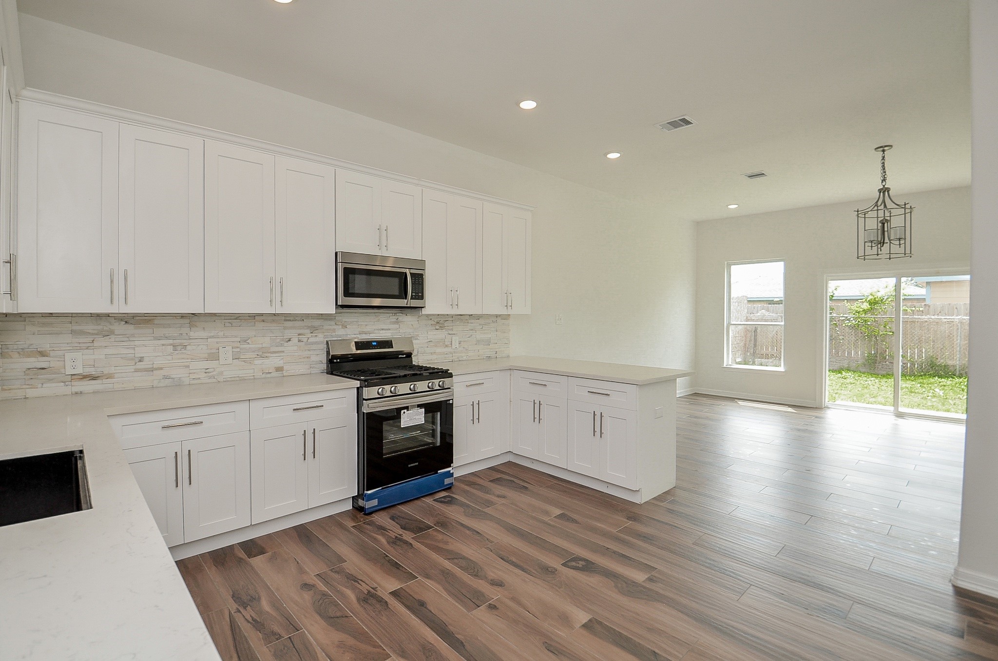 8630 Scott Street, Houston, TX 77051
