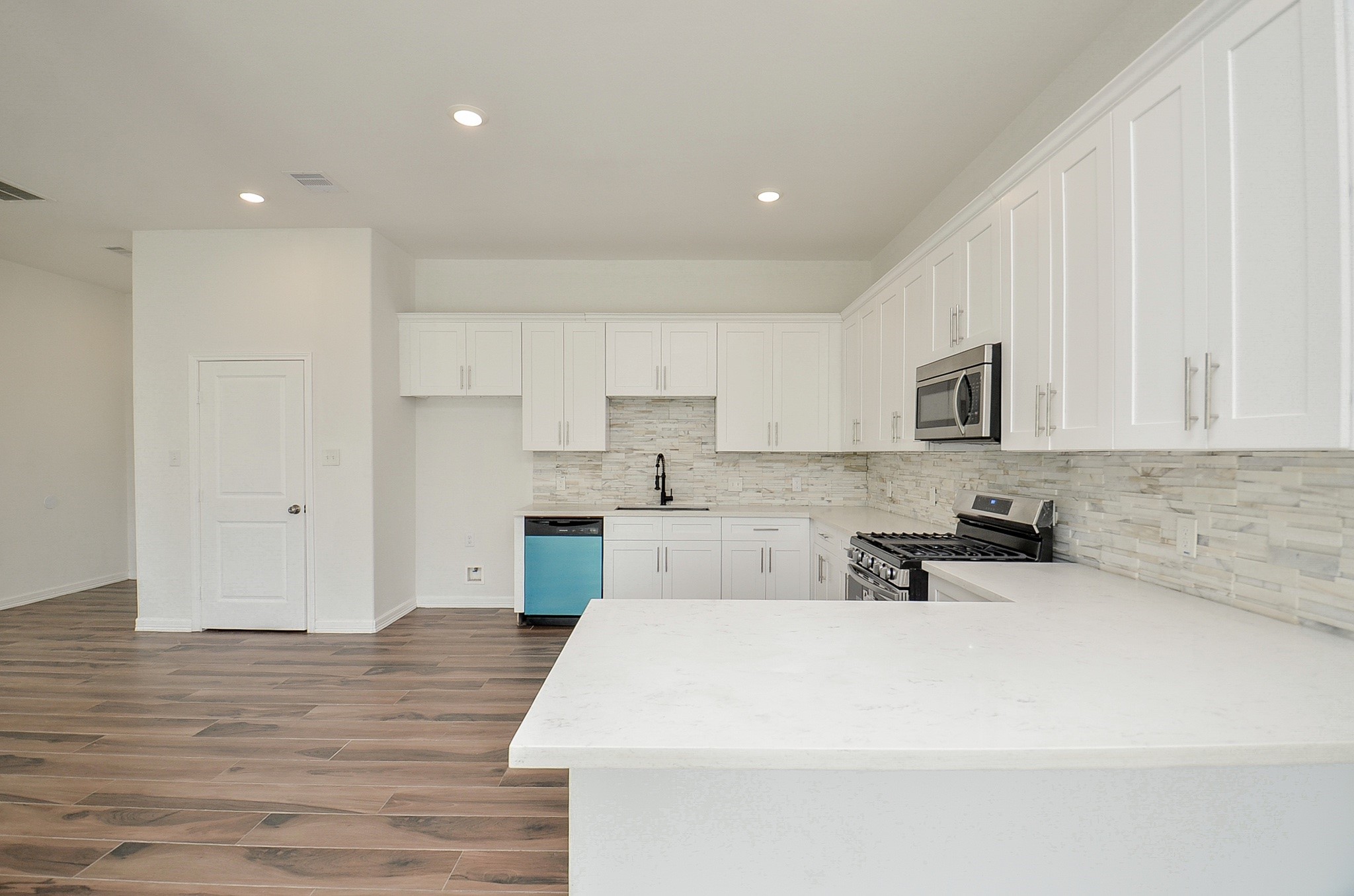 8630 Scott Street, Houston, TX 77051