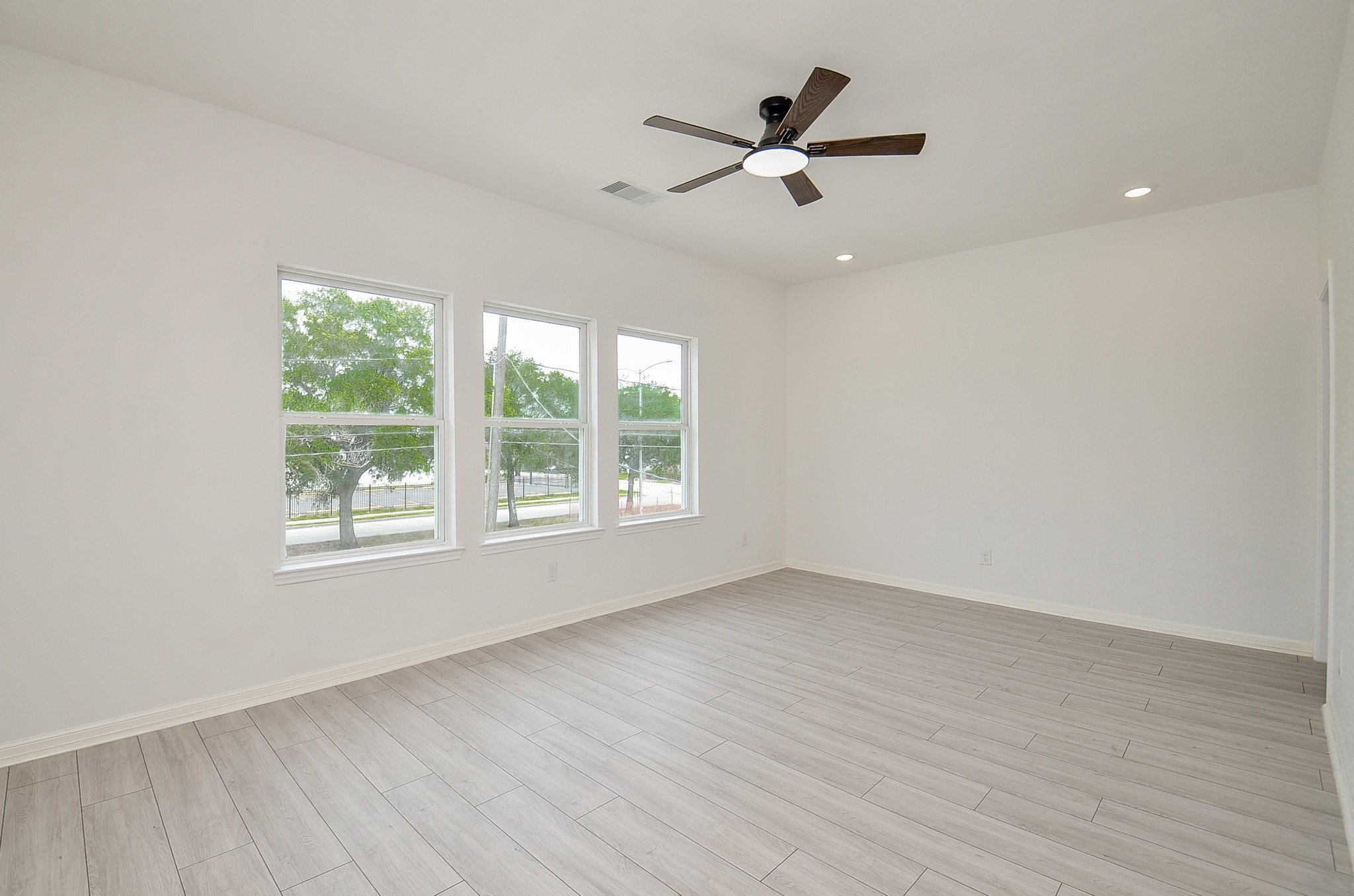 8630 Scott Street, Houston, TX 77051