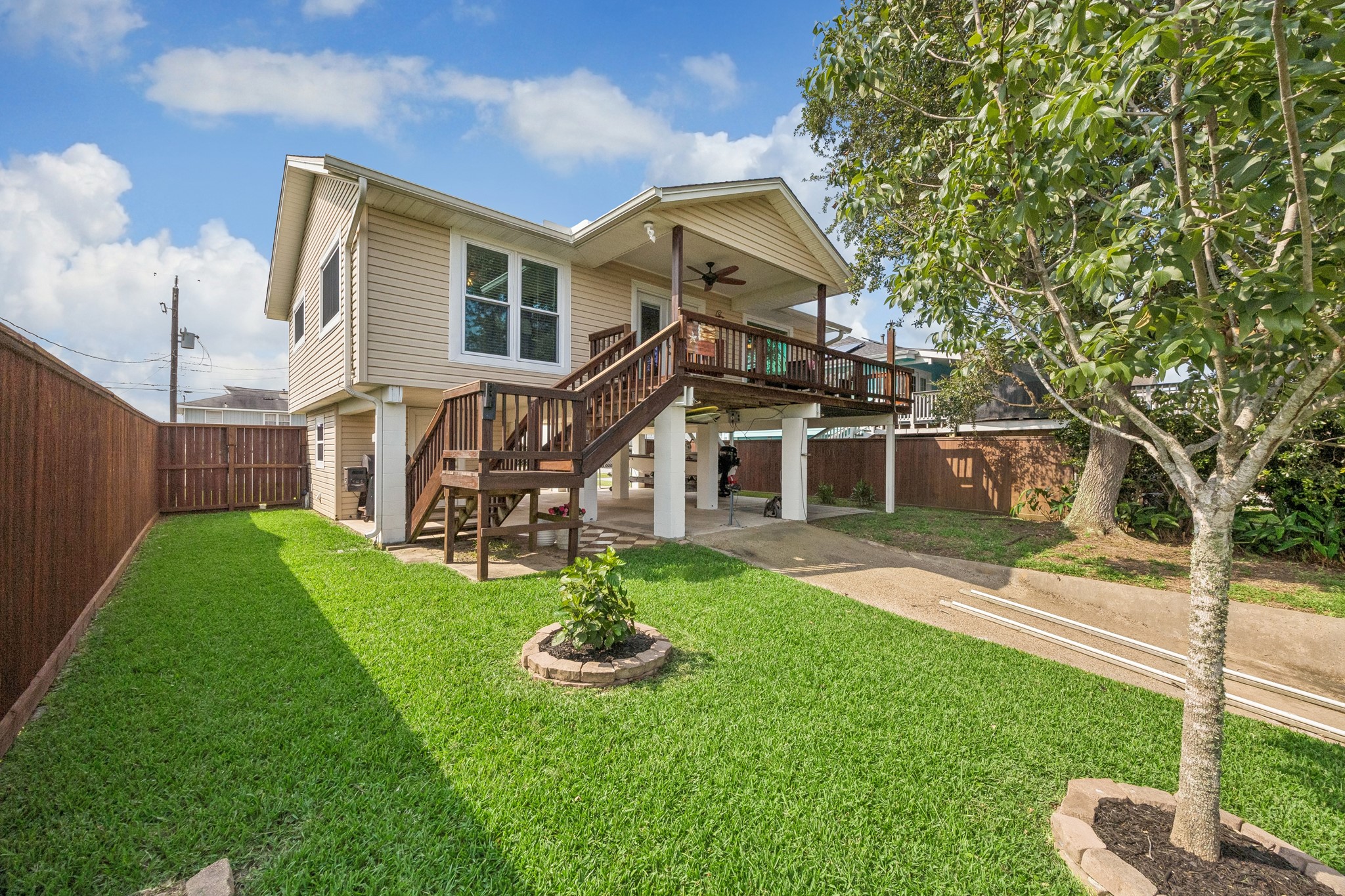 161 Barracuda Street, Hitchcock, TX 77563 161 Barracuda Street, Hitchcock, TX 77563