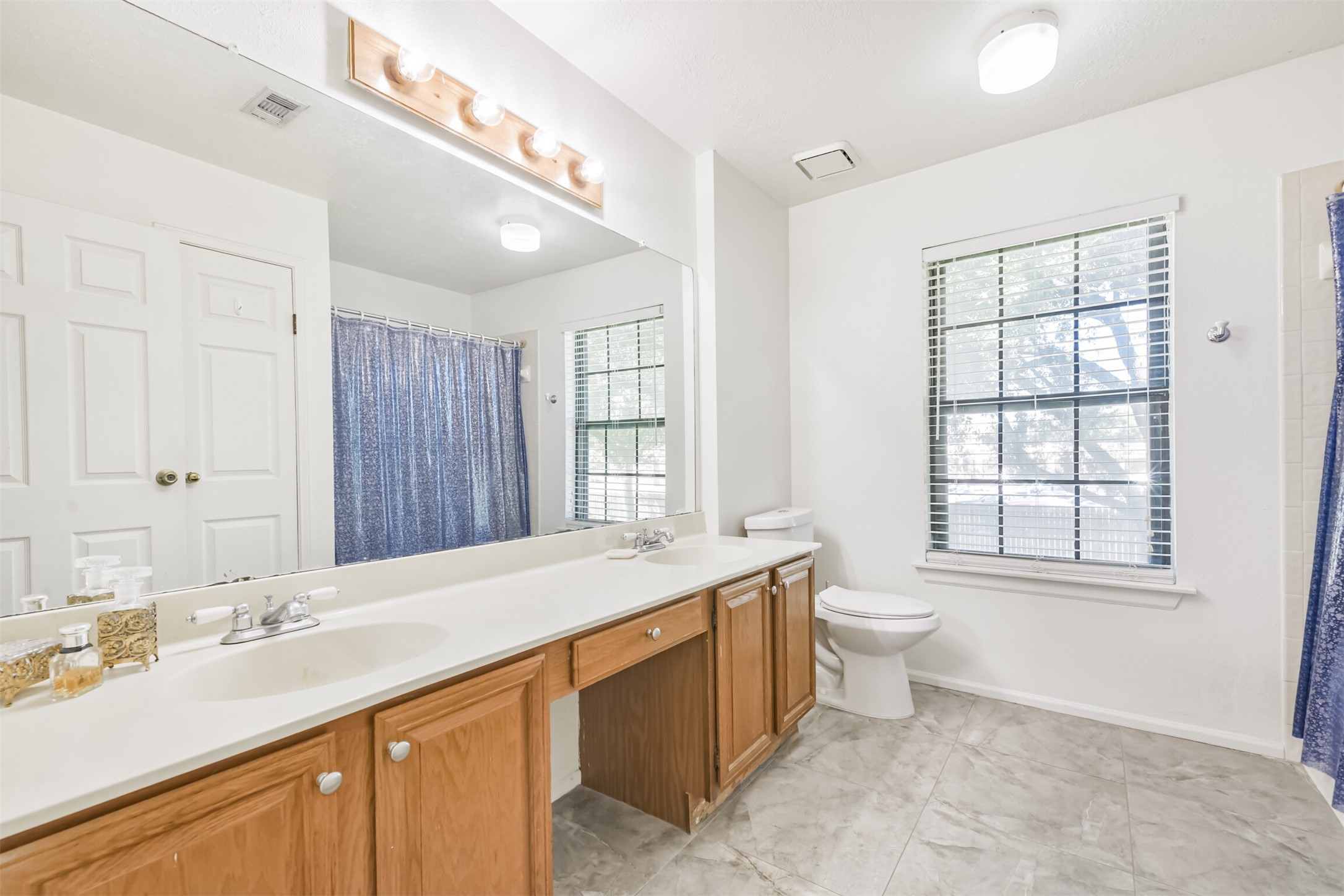 Second bathroom bathroom