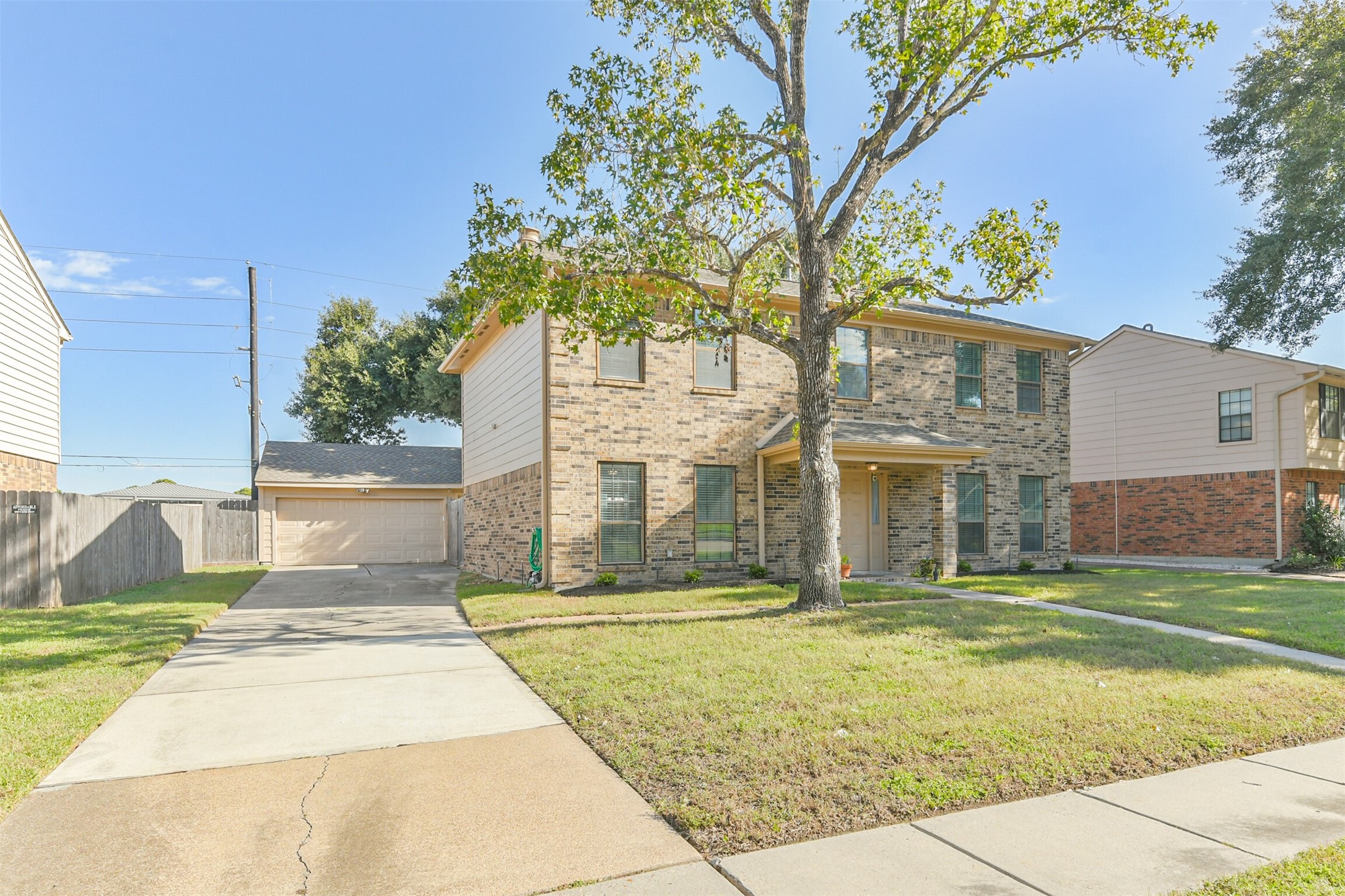 15730 Maple Manor Drive, Houston, TX 77095
