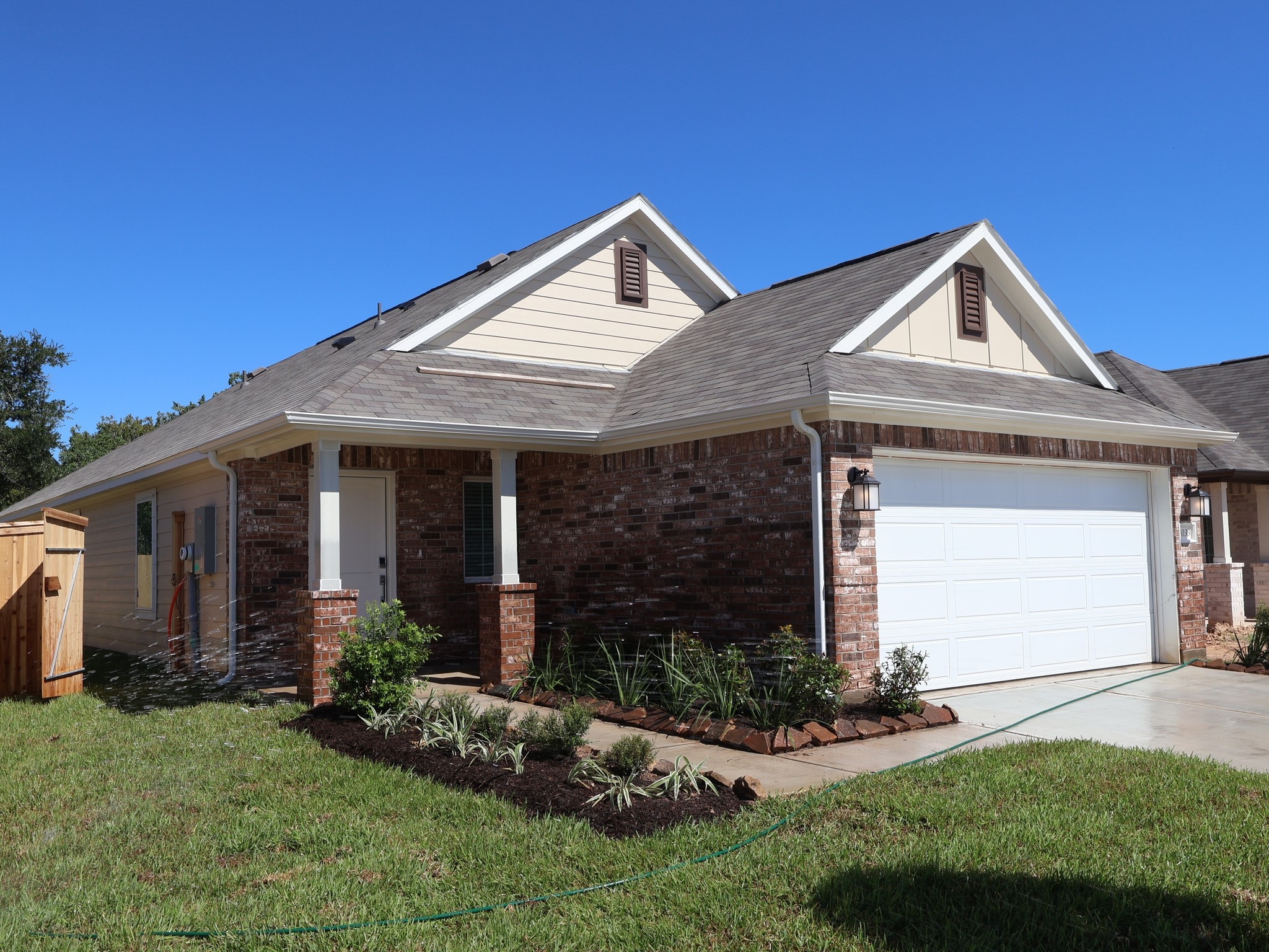 1033 Garnet Star Drive, La Marque, TX 77568