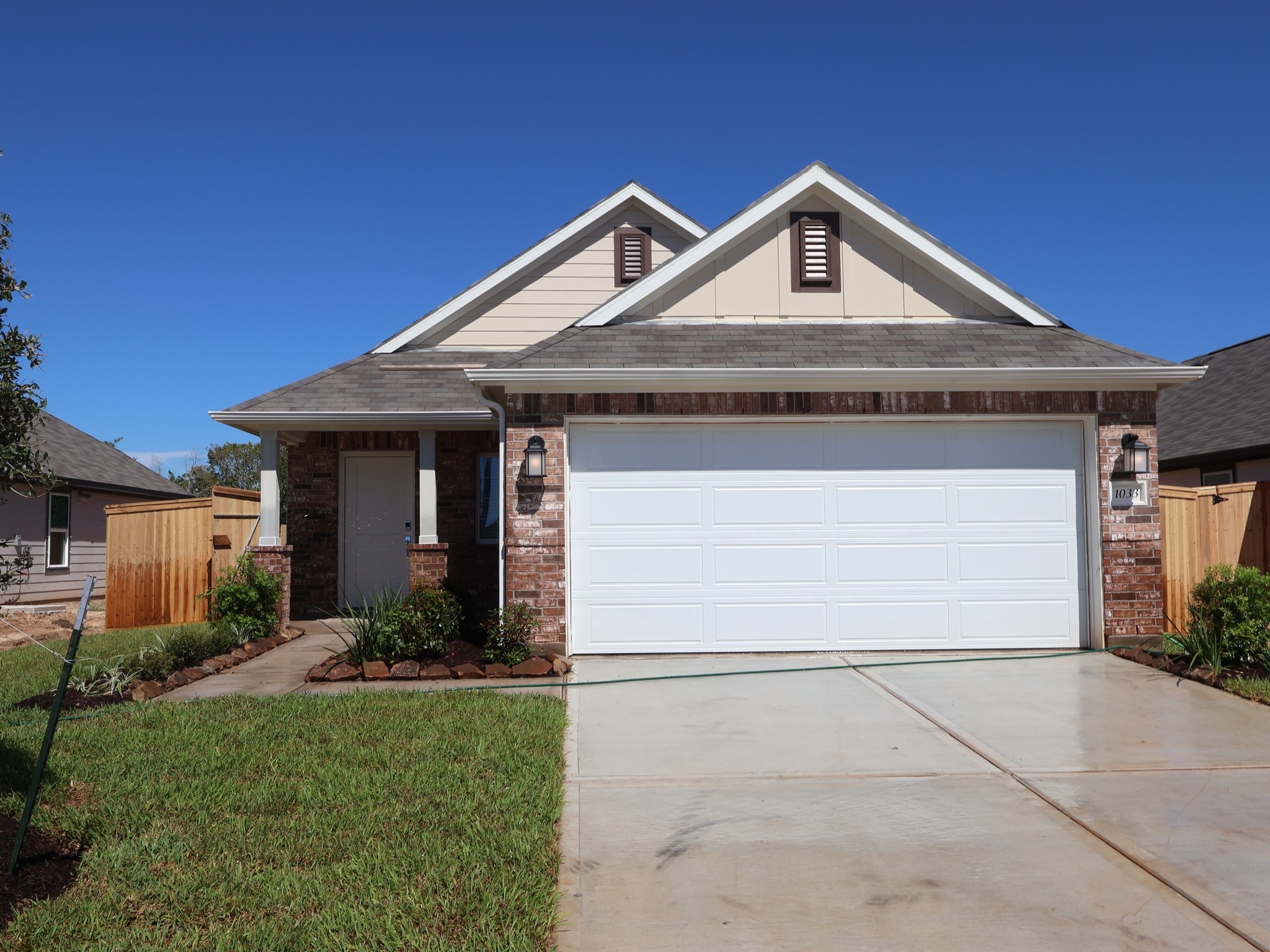 1033 Garnet Star Drive, La Marque, TX 77568