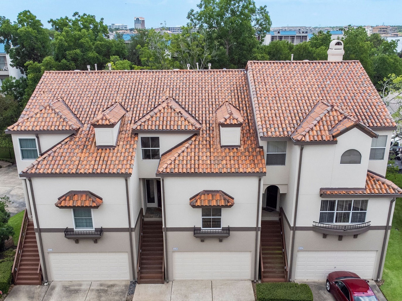 309 Lakeside Lane, Houston, TX 77058 309 Lakeside Lane, Houston, TX 77058