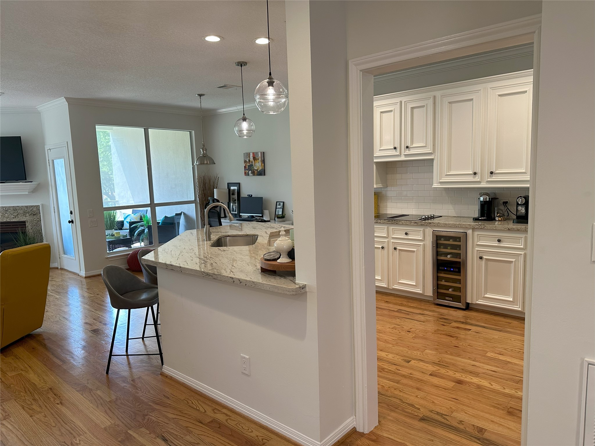 309 Lakeside Lane, Houston, TX 77058