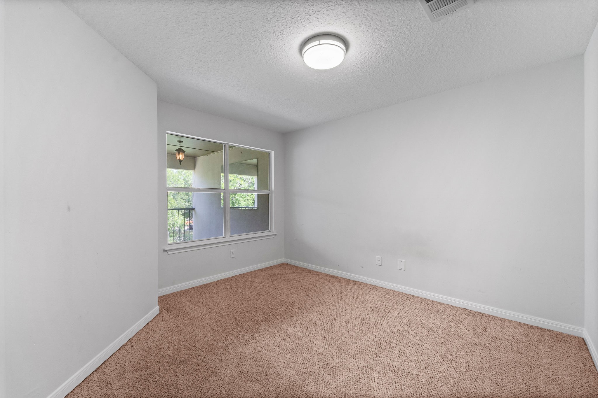 309 Lakeside Lane, Houston, TX 77058