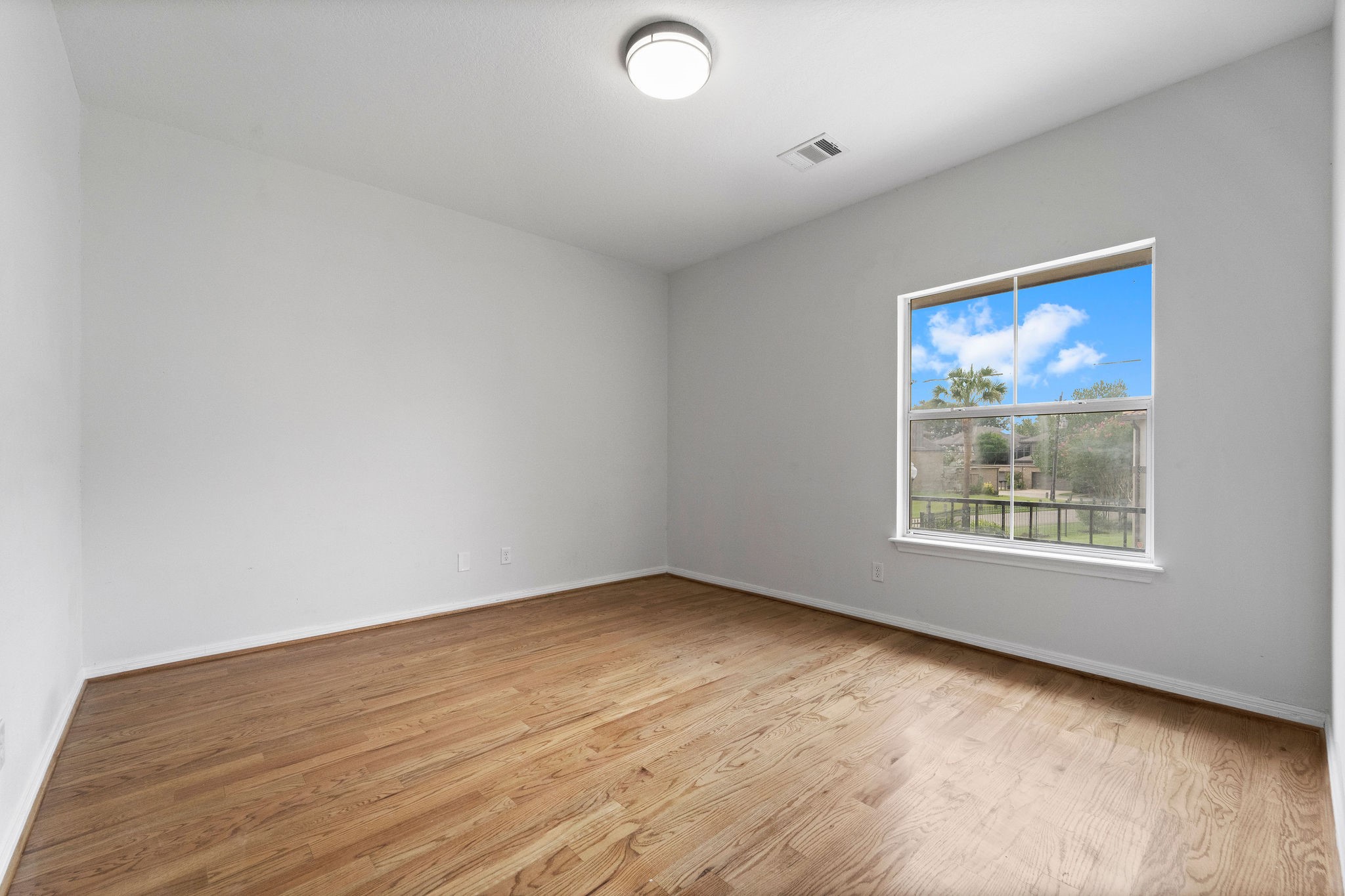 309 Lakeside Lane, Houston, TX 77058
