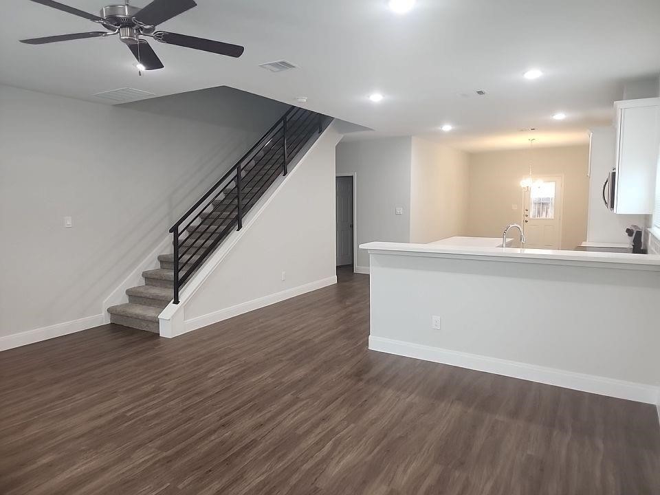 832 Elkhart Street, #A, Houston, TX 77091