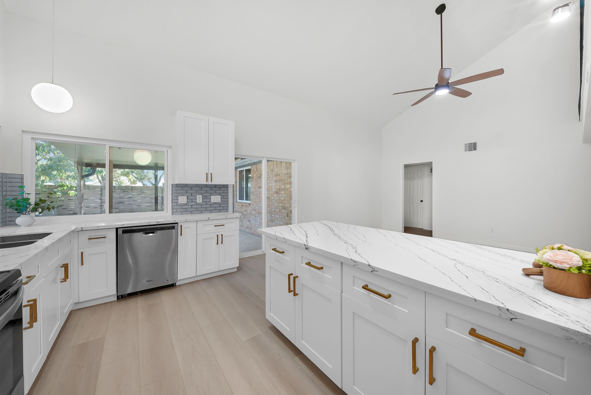 1910 Brushy Creek Drive, Sugar Land, TX 77478