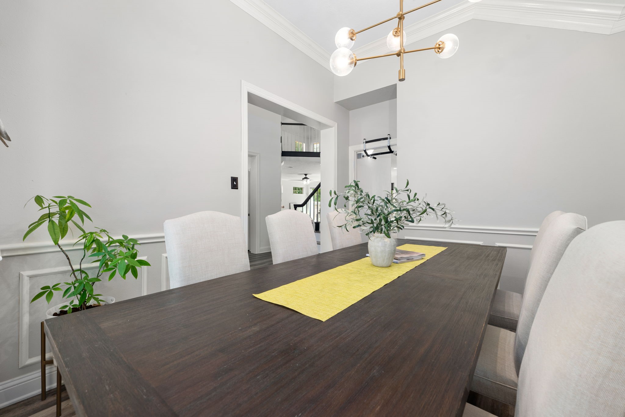 Elegant dining room.