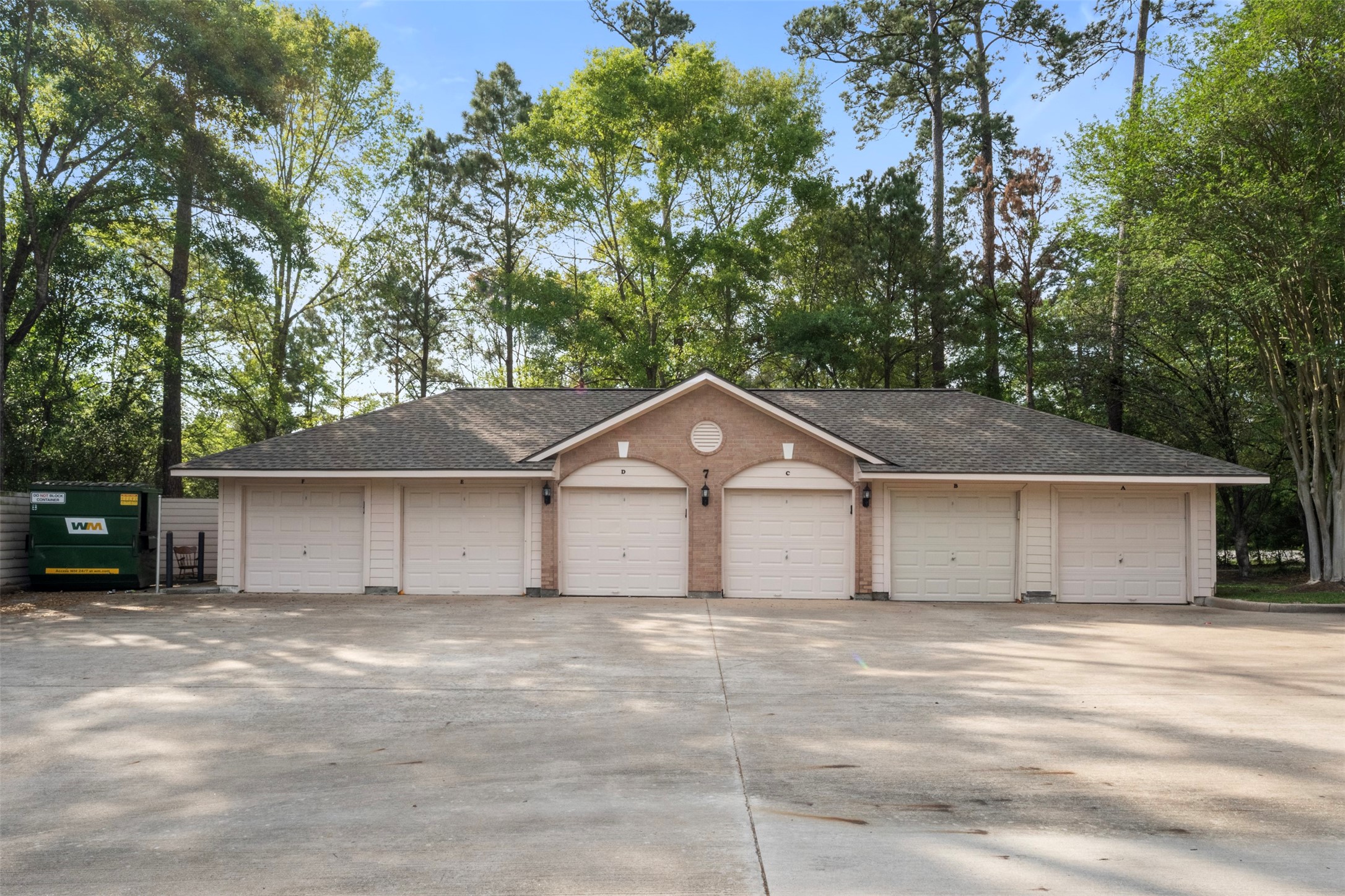 Private garage space-One car