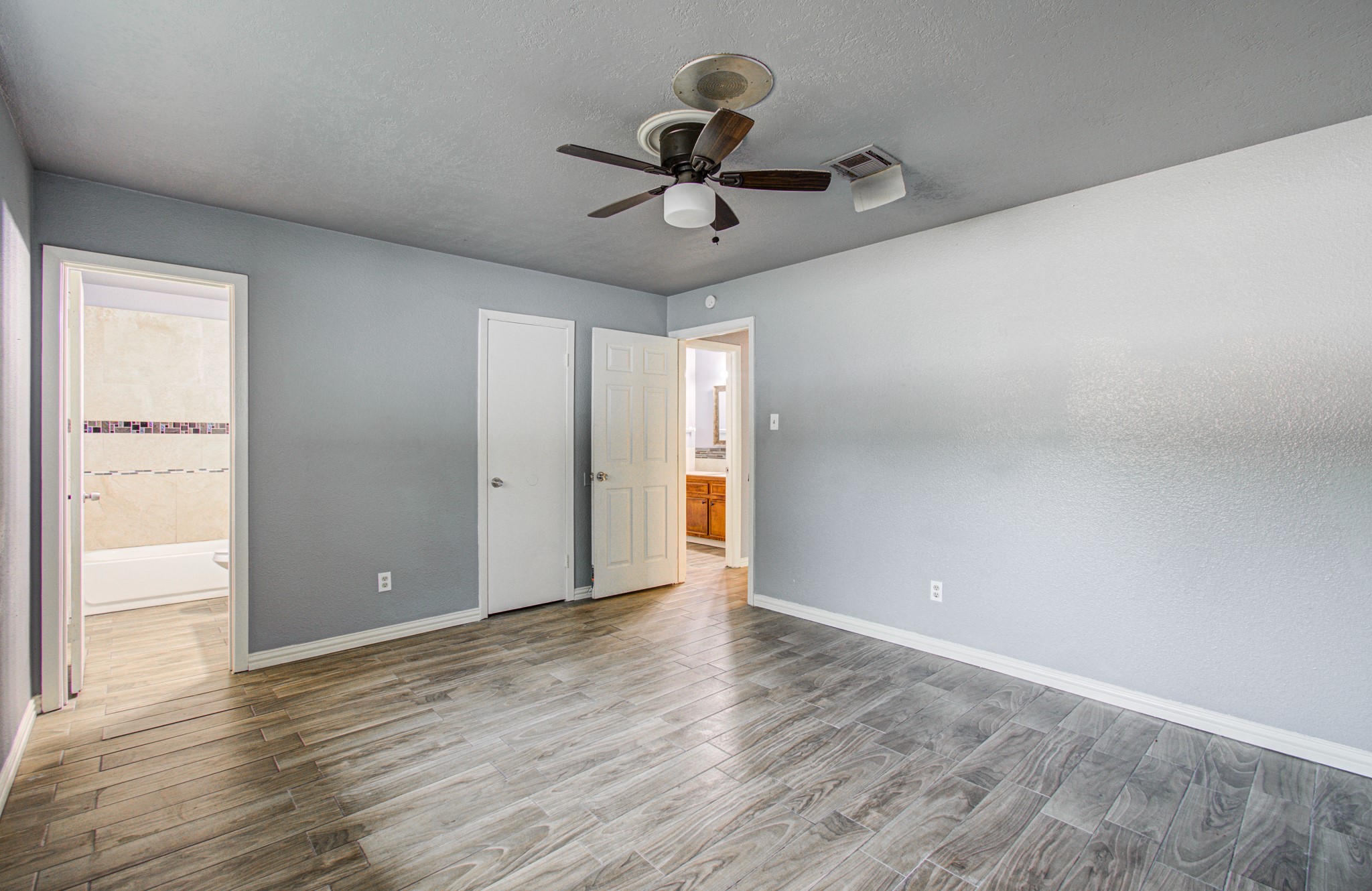 11910 Hunkler Drive, Houston, TX 77047