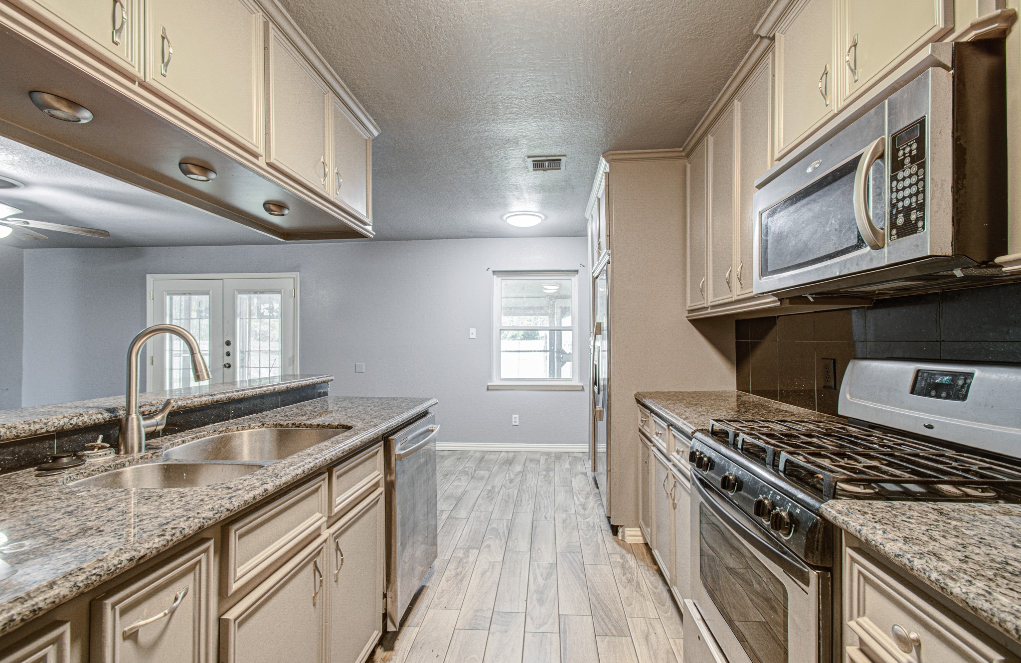 11910 Hunkler Drive, Houston, TX 77047