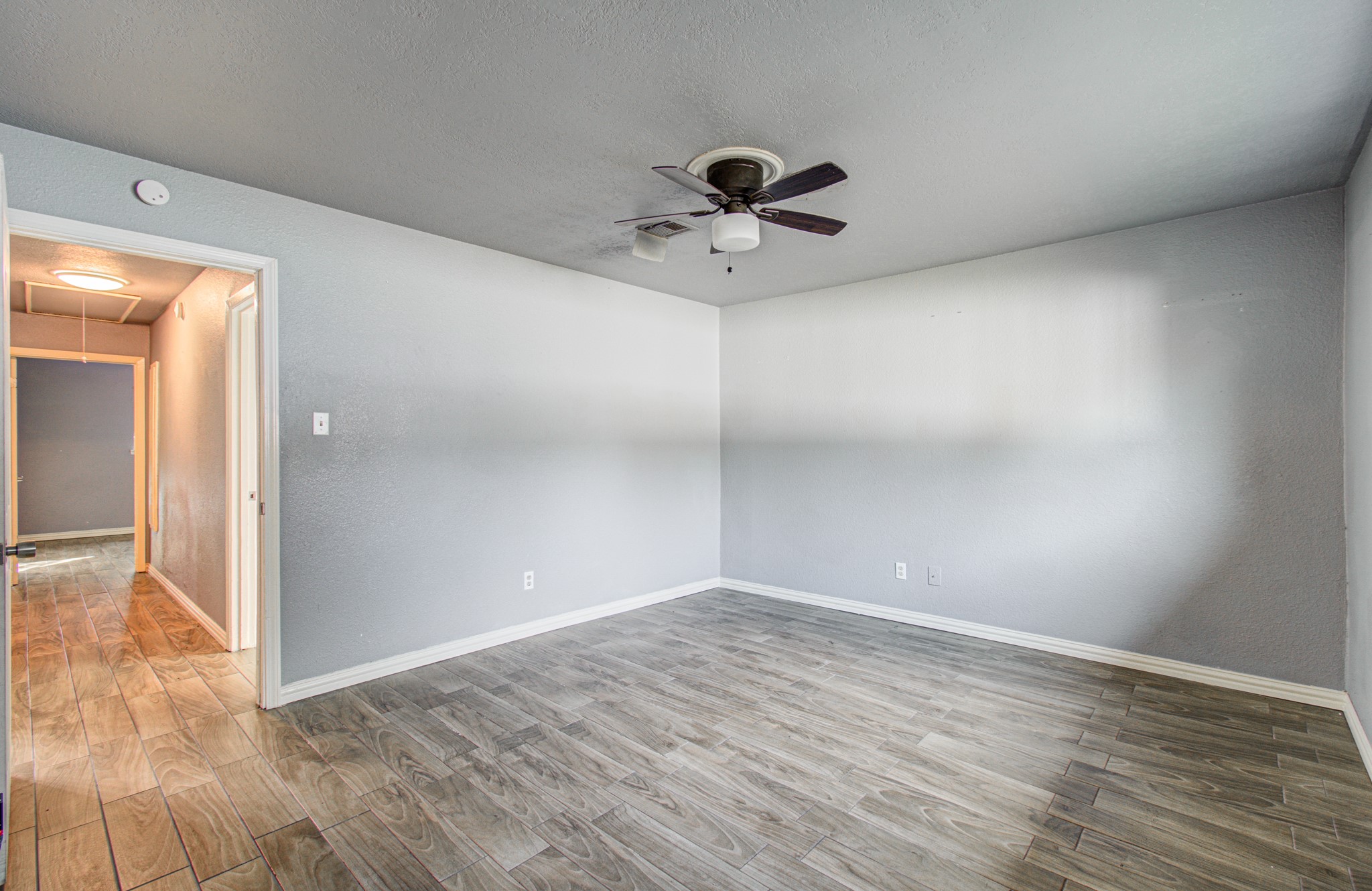 11910 Hunkler Drive, Houston, TX 77047