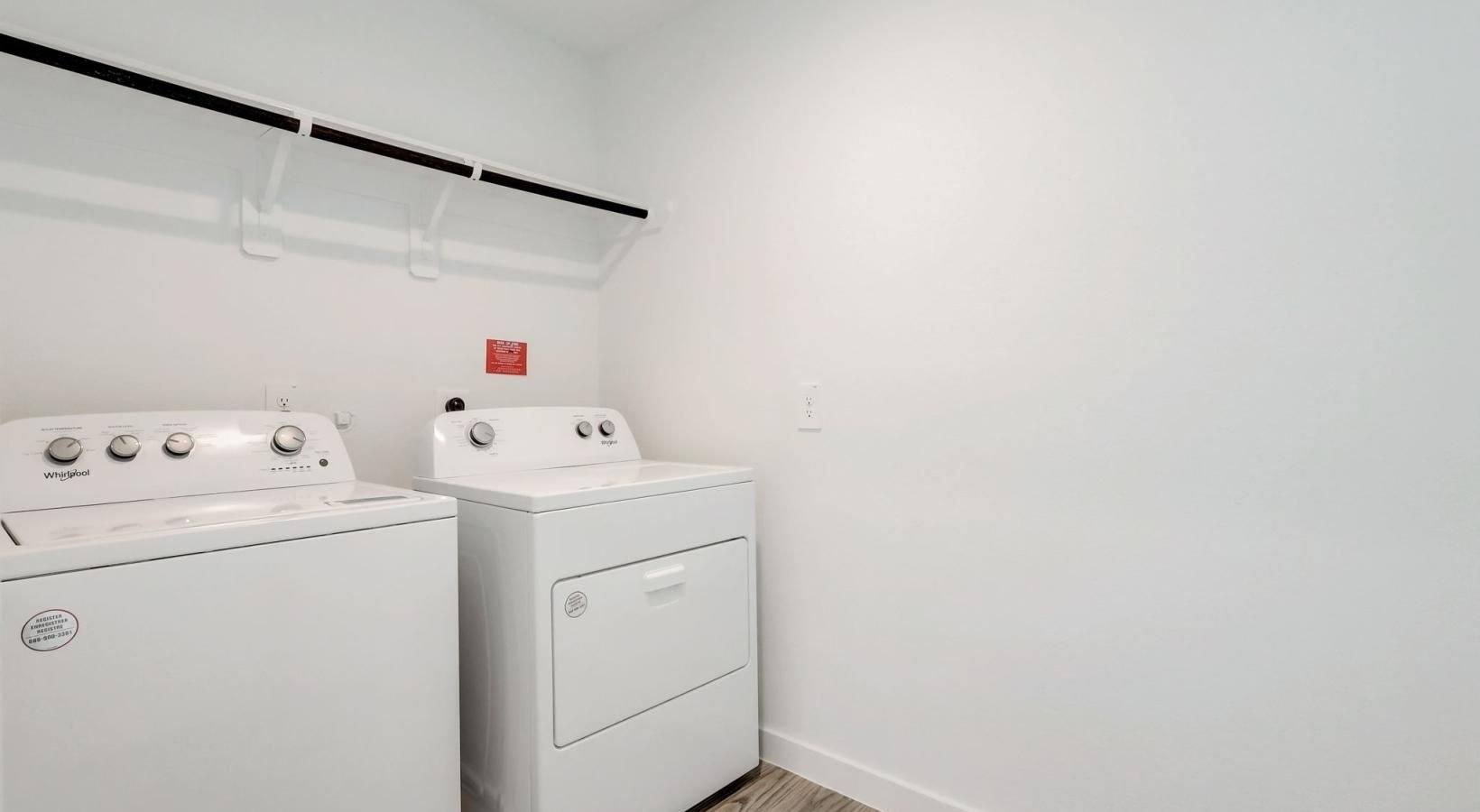 VACANT HOME SHOWN. ACTUAL LAYOUT MAY DIFFER
