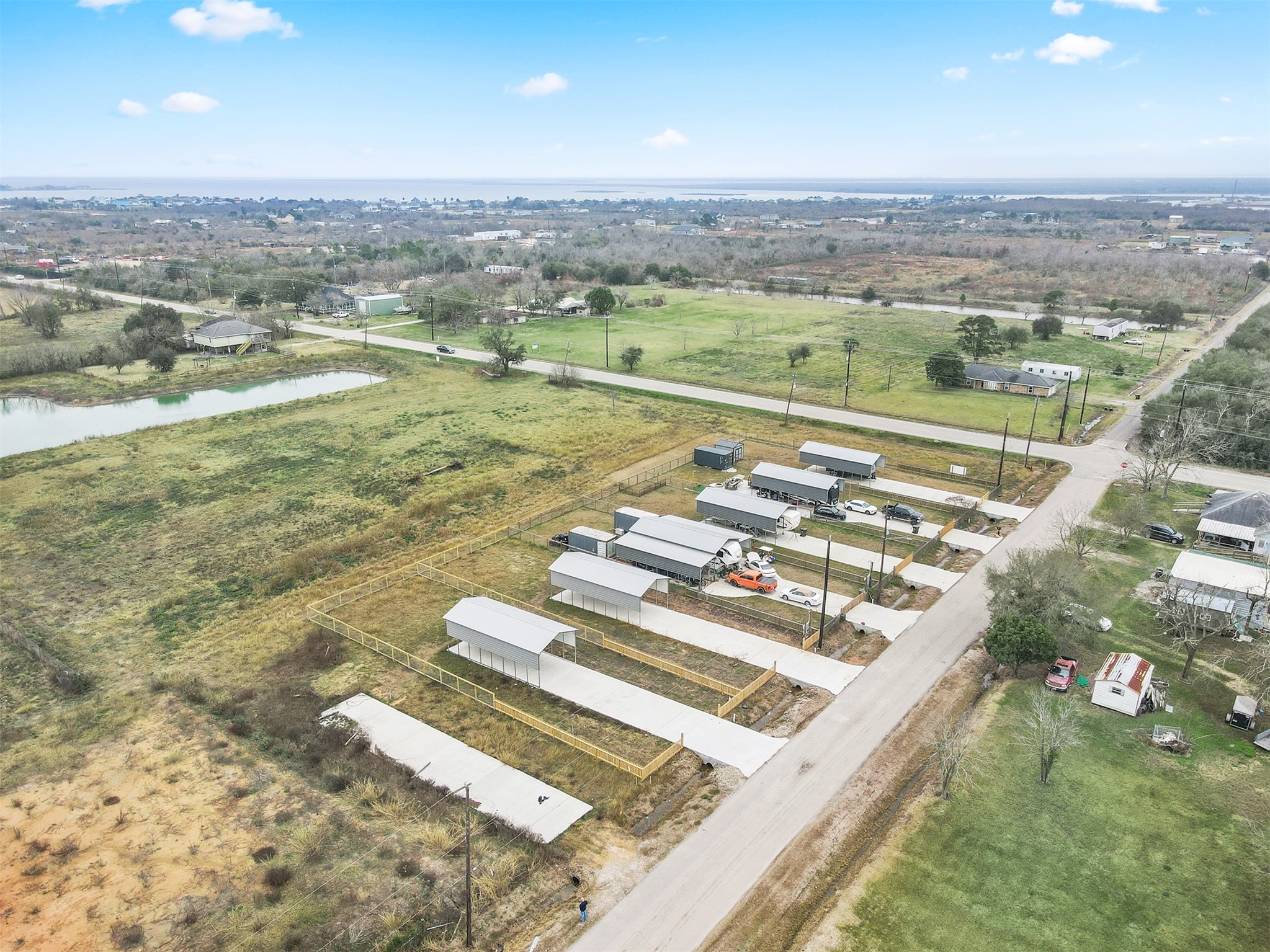 909 26th Street, Dickinson, TX 77539 909 26th Street, Dickinson, TX 77539