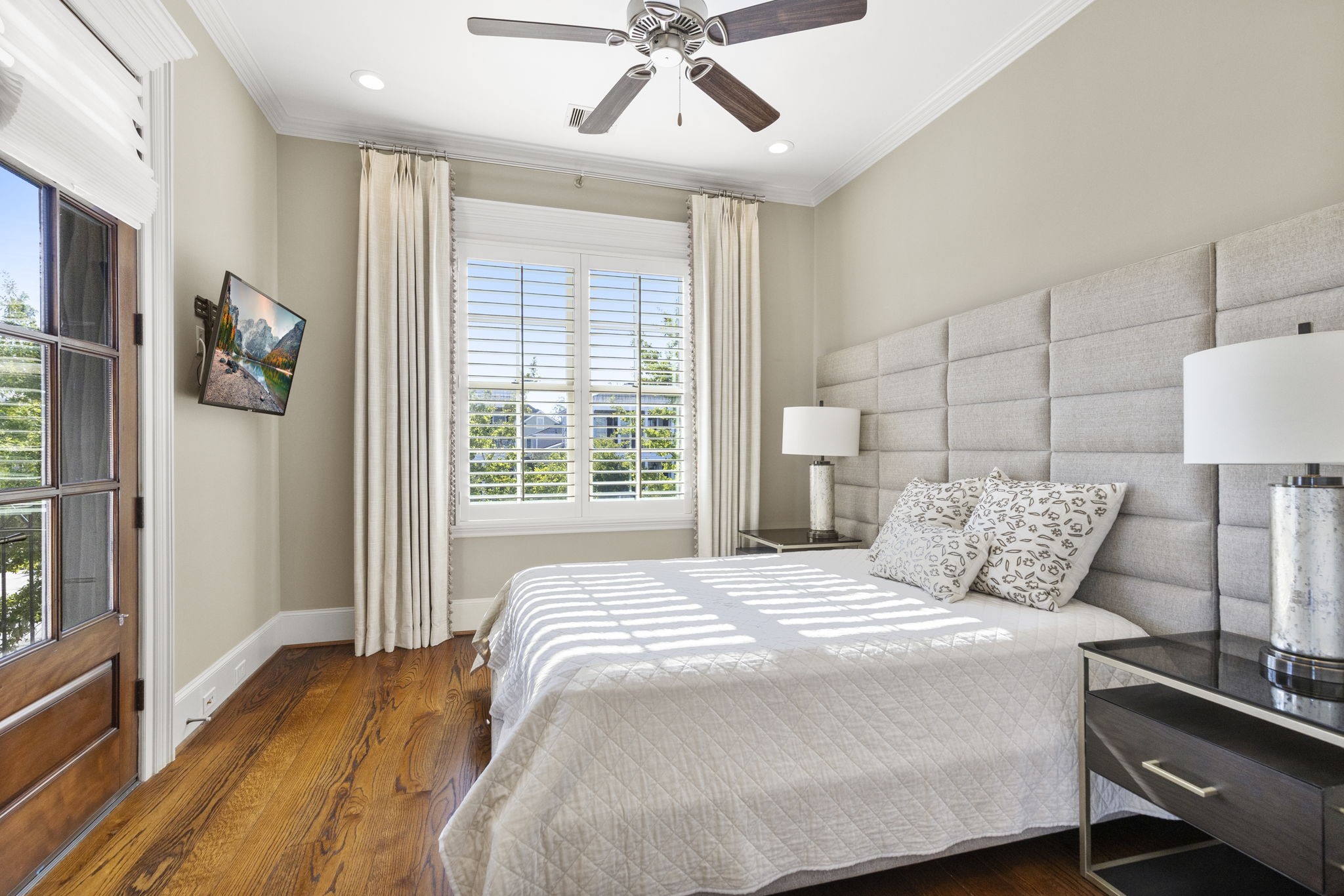 70 North Bay Boulevard, The Woodlands, TX 77380