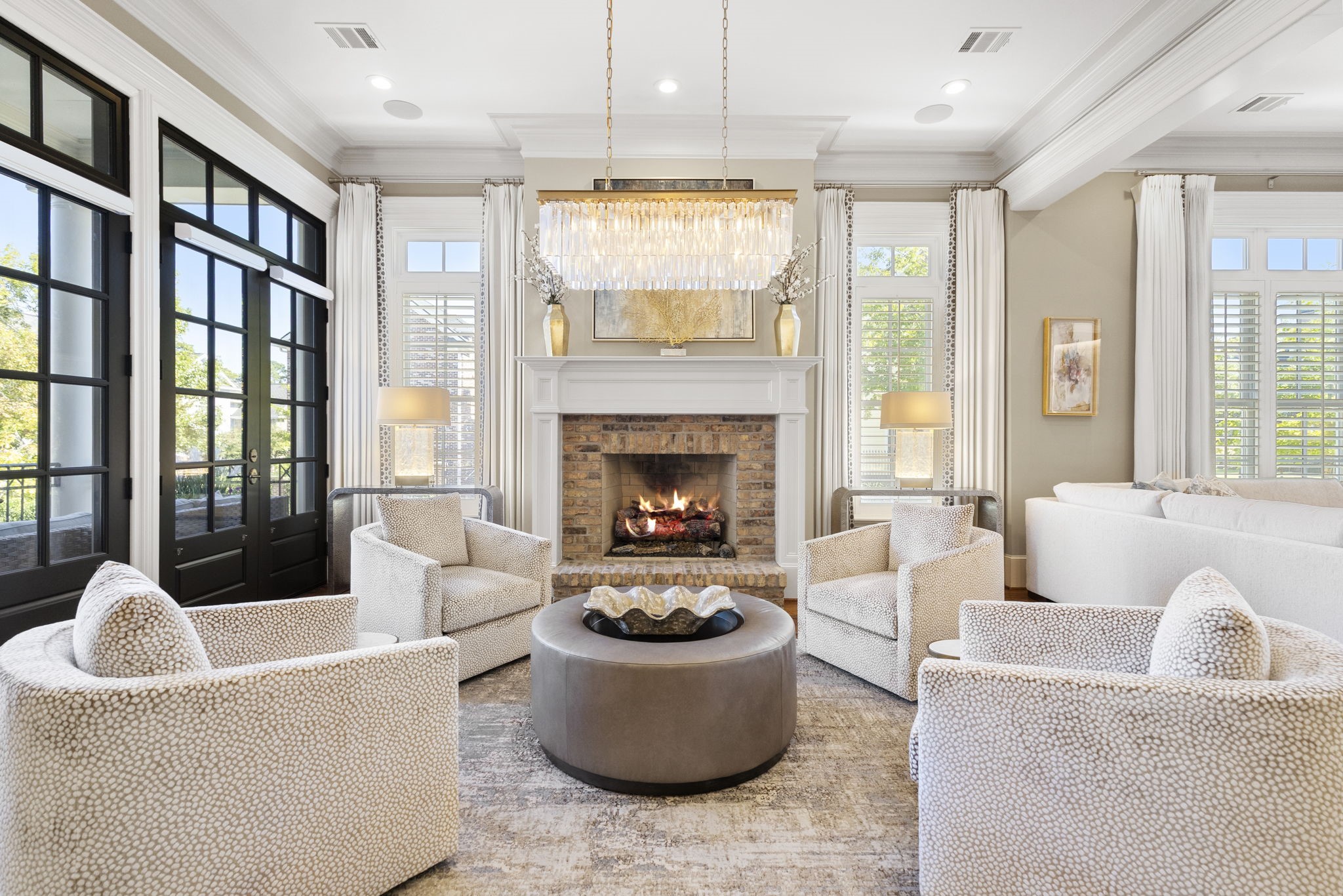 70 North Bay Boulevard, The Woodlands, TX 77380