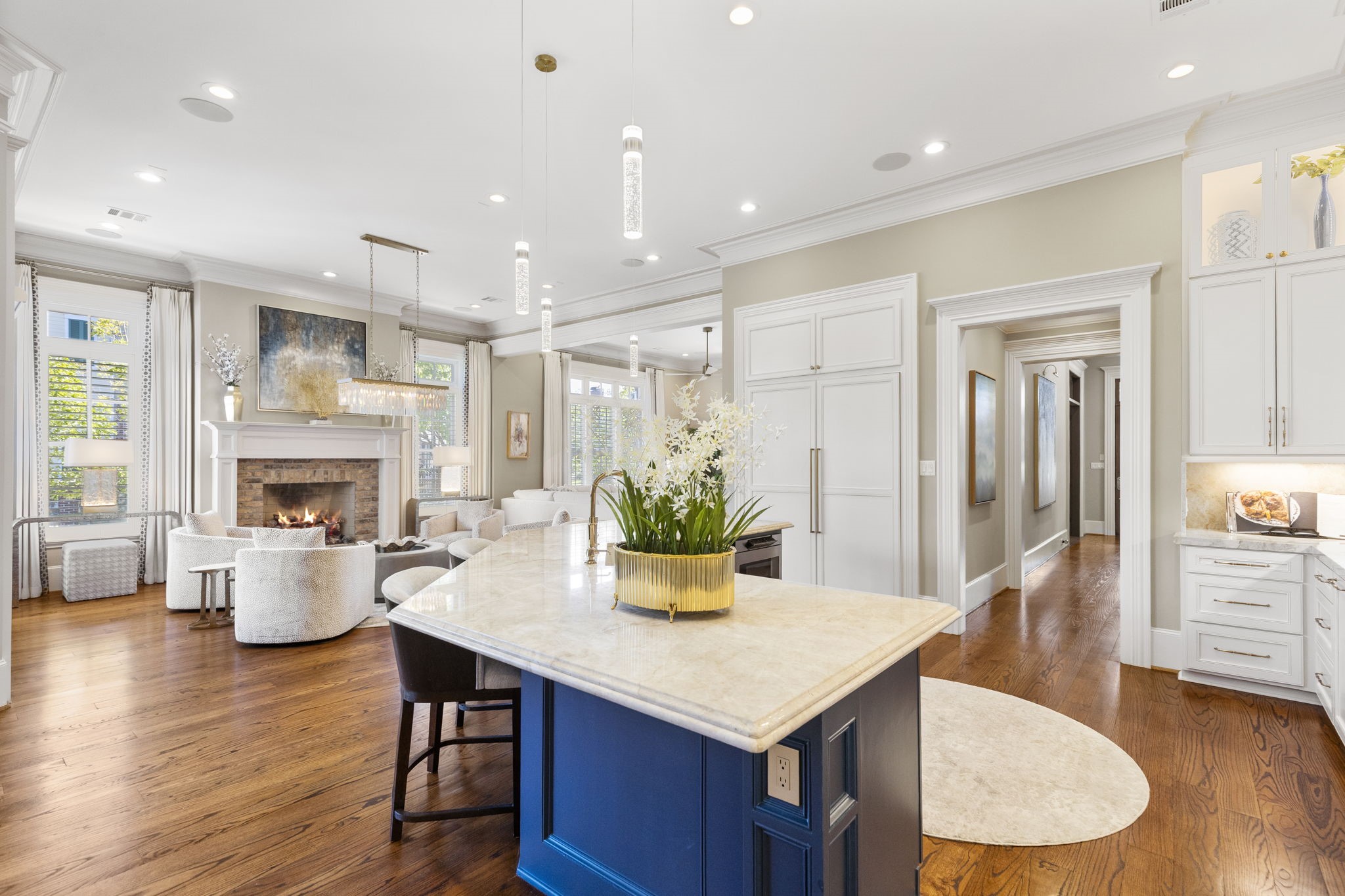 70 North Bay Boulevard, The Woodlands, TX 77380