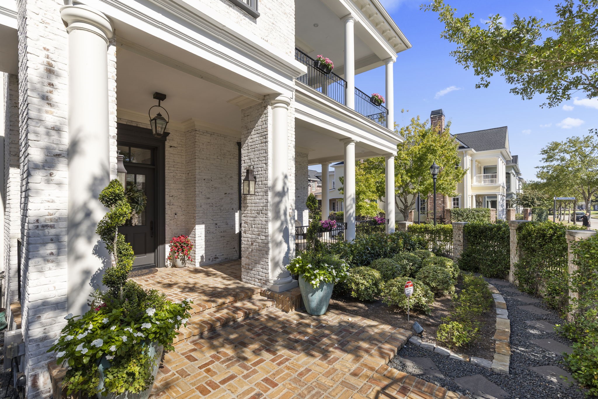 70 North Bay Boulevard, The Woodlands, TX 77380 70 North Bay Boulevard, The Woodlands, TX 77380