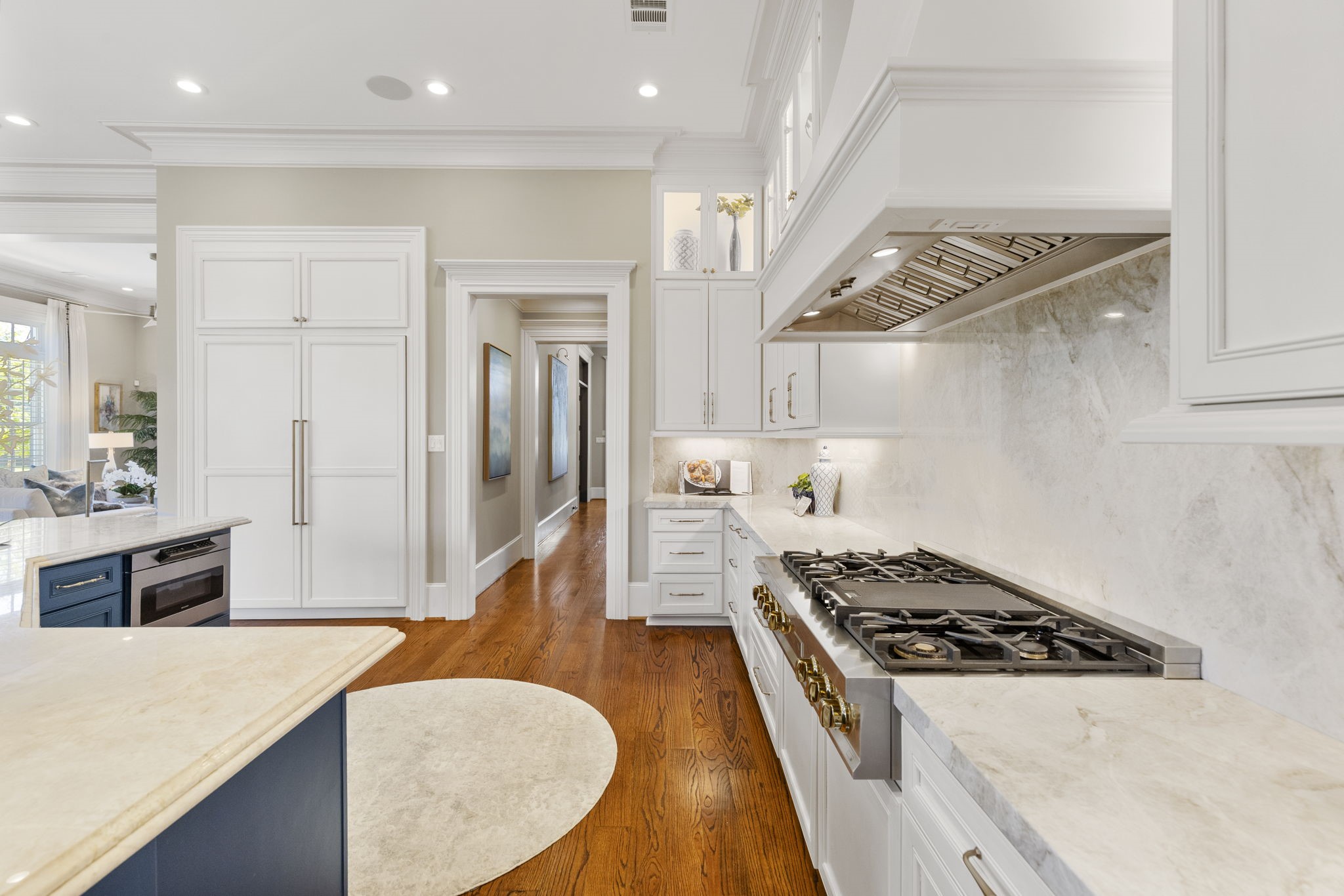 70 North Bay Boulevard, The Woodlands, TX 77380