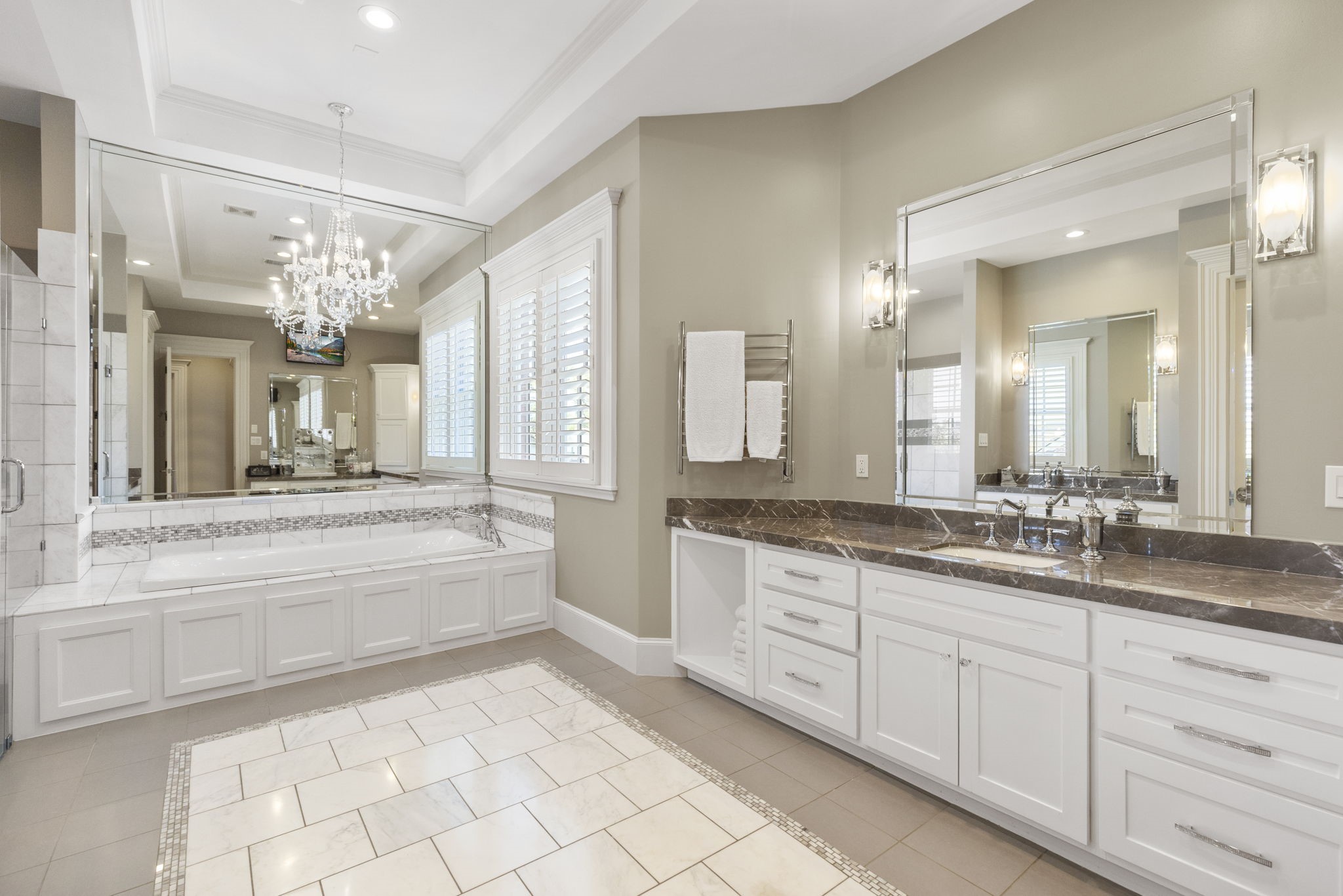 70 North Bay Boulevard, The Woodlands, TX 77380