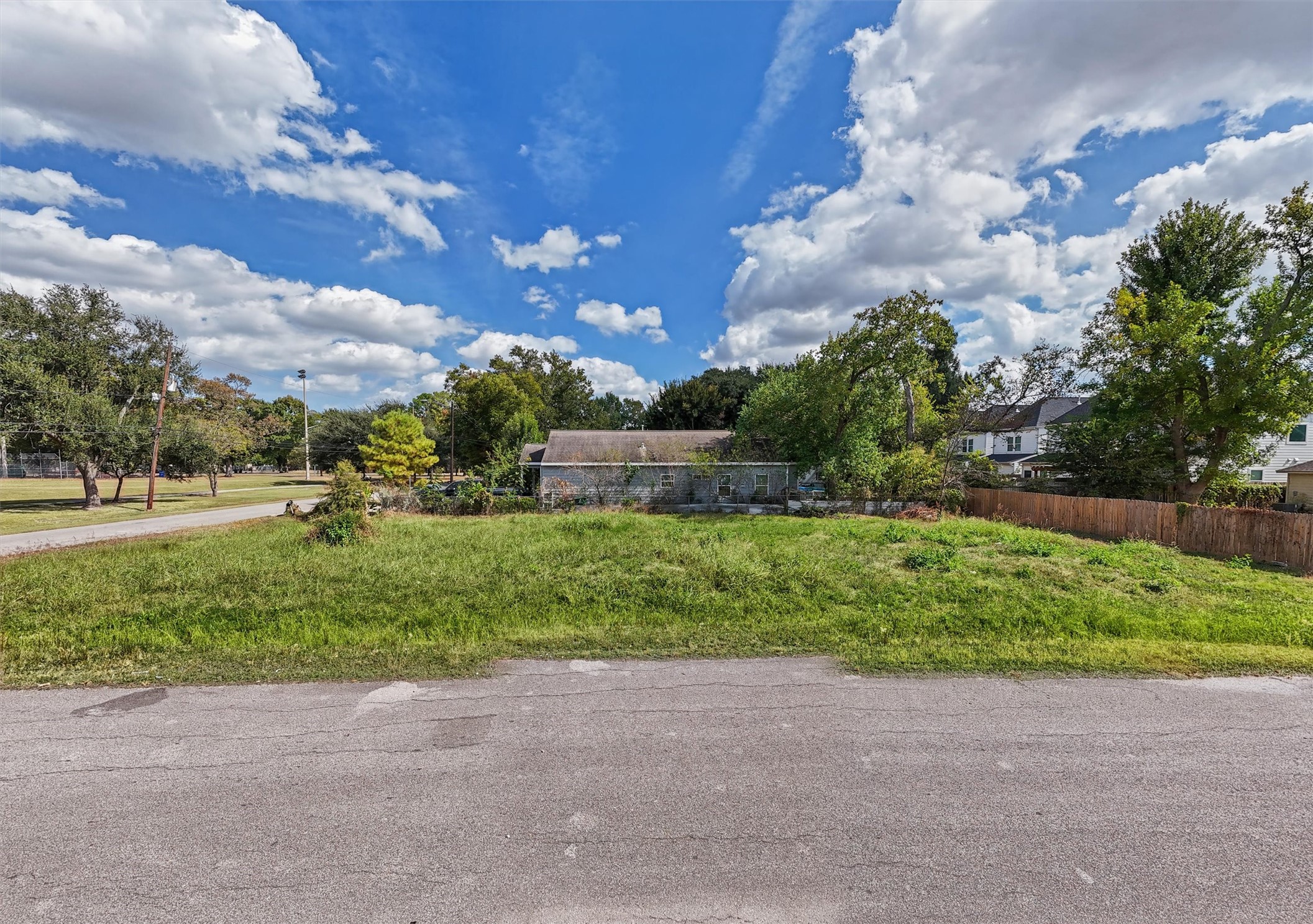 979 Conklin Street, Houston, TX 77088
