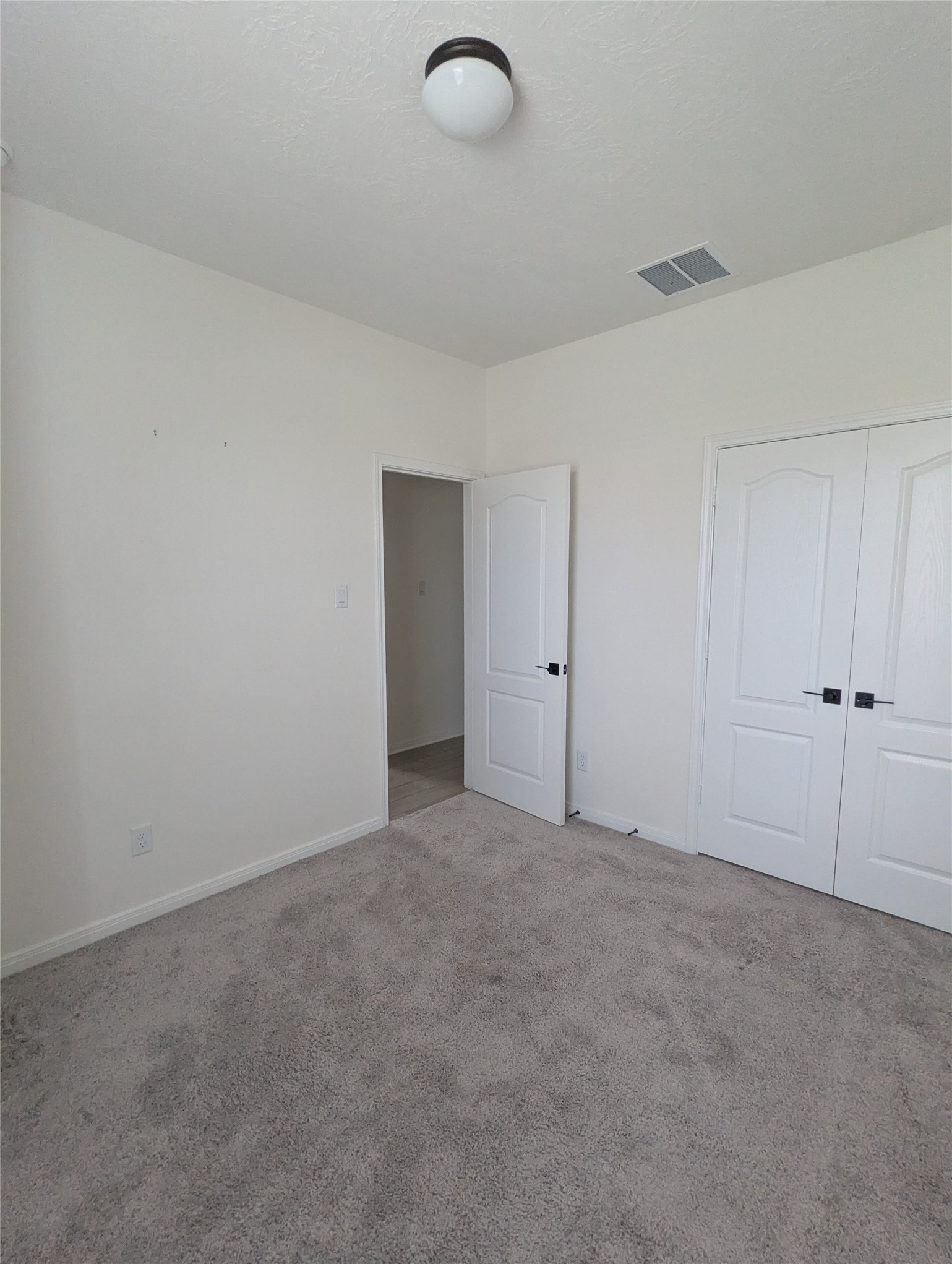 1301 Green Jay Lane, La Marque, TX 77568