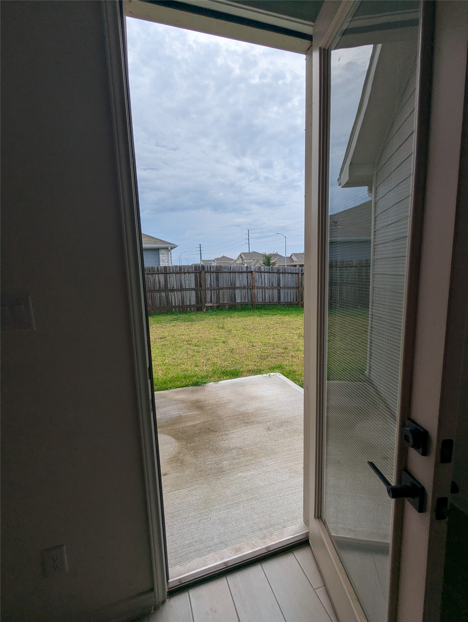 1301 Green Jay Lane, La Marque, TX 77568