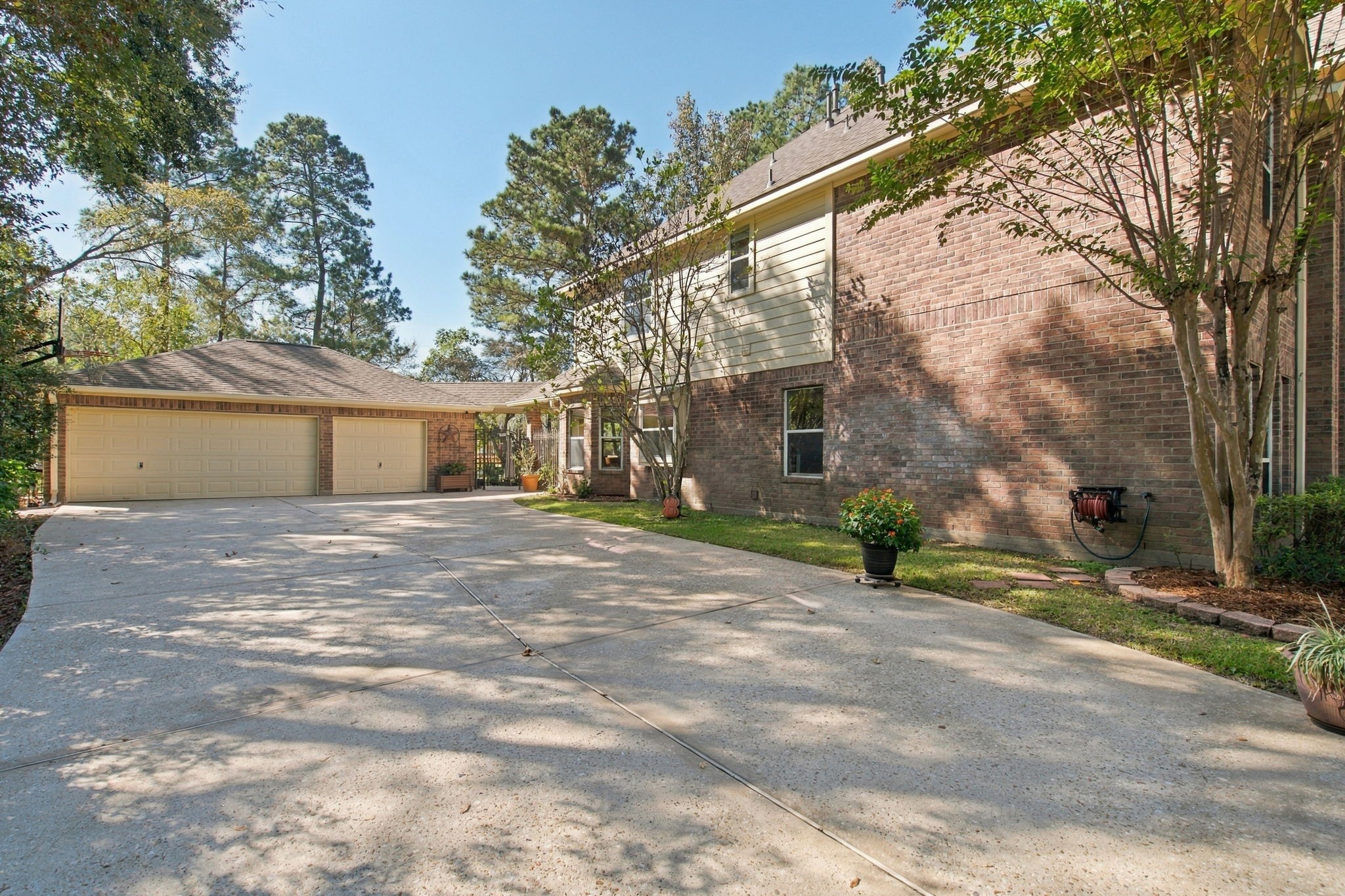 12411 Stallion Court, Magnolia, TX 77354