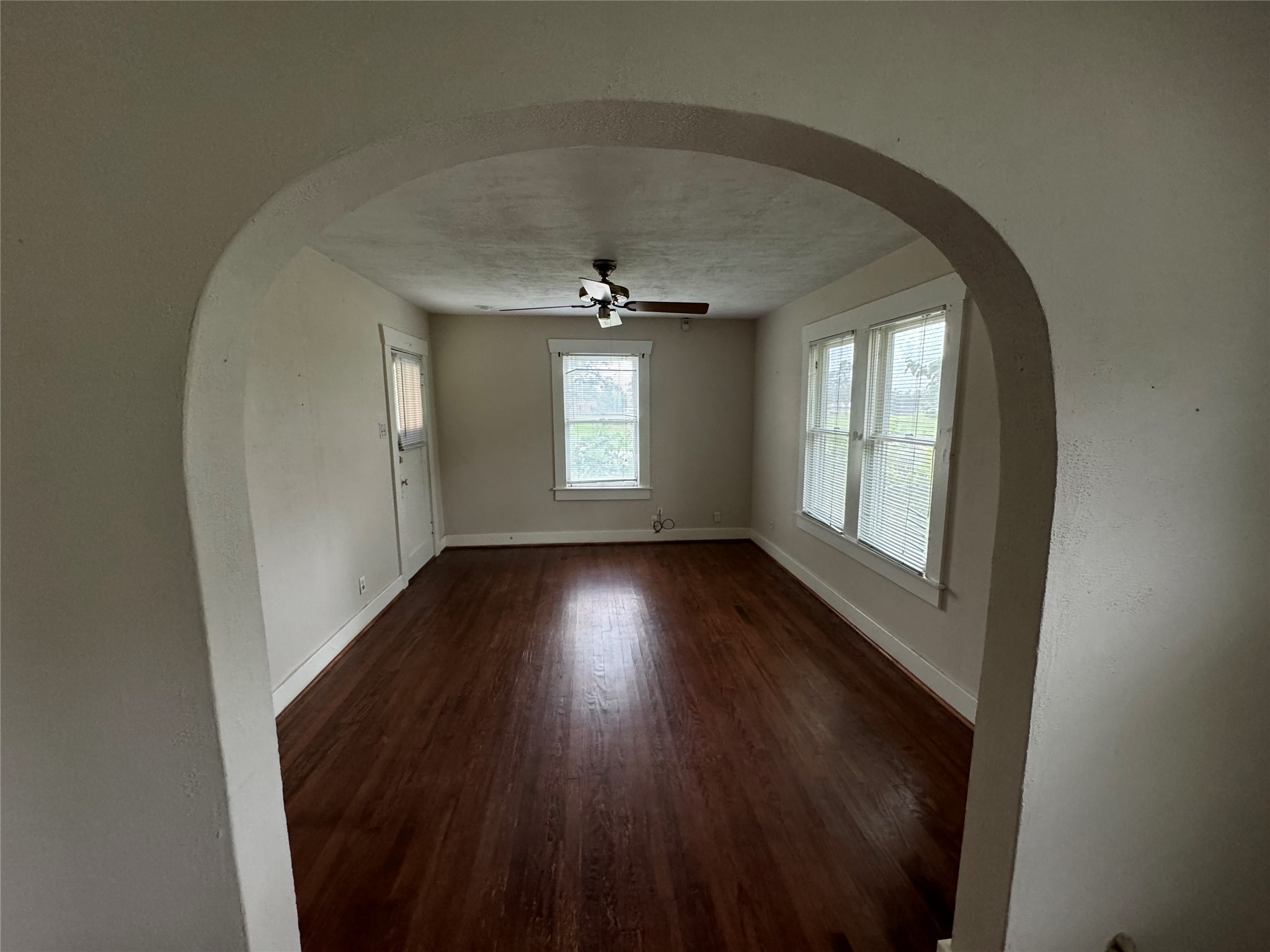 901 W 13th, Houston, TX 77008