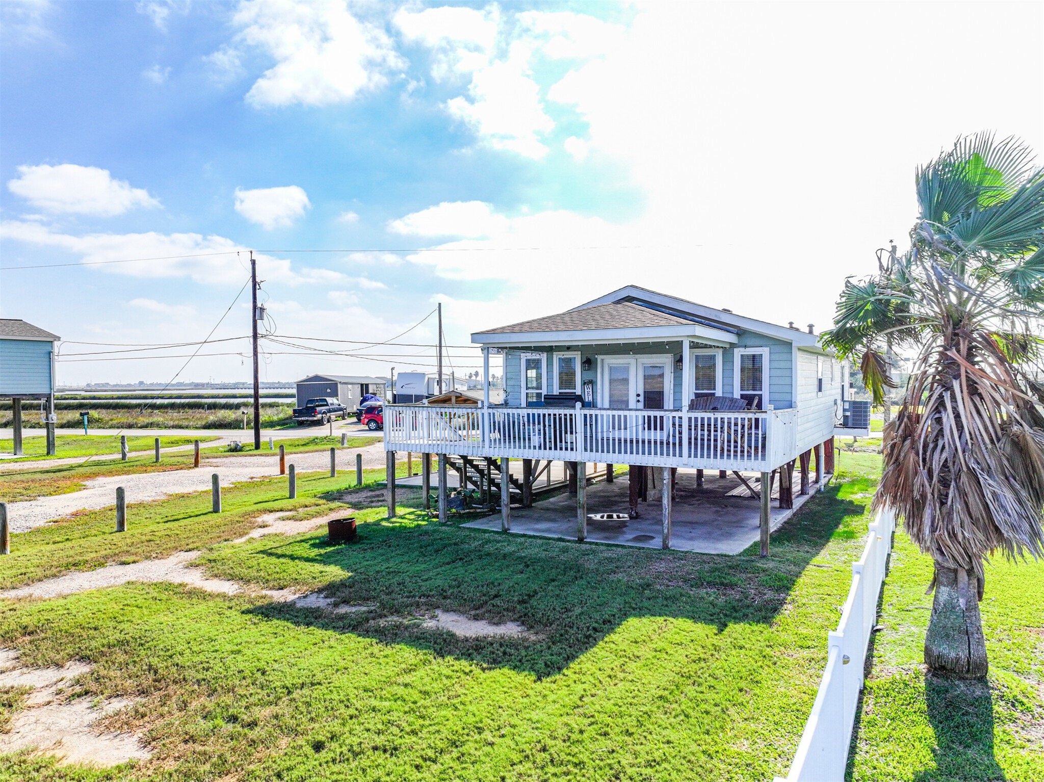4622 Bayou Lane, Hitchcock, TX 77563