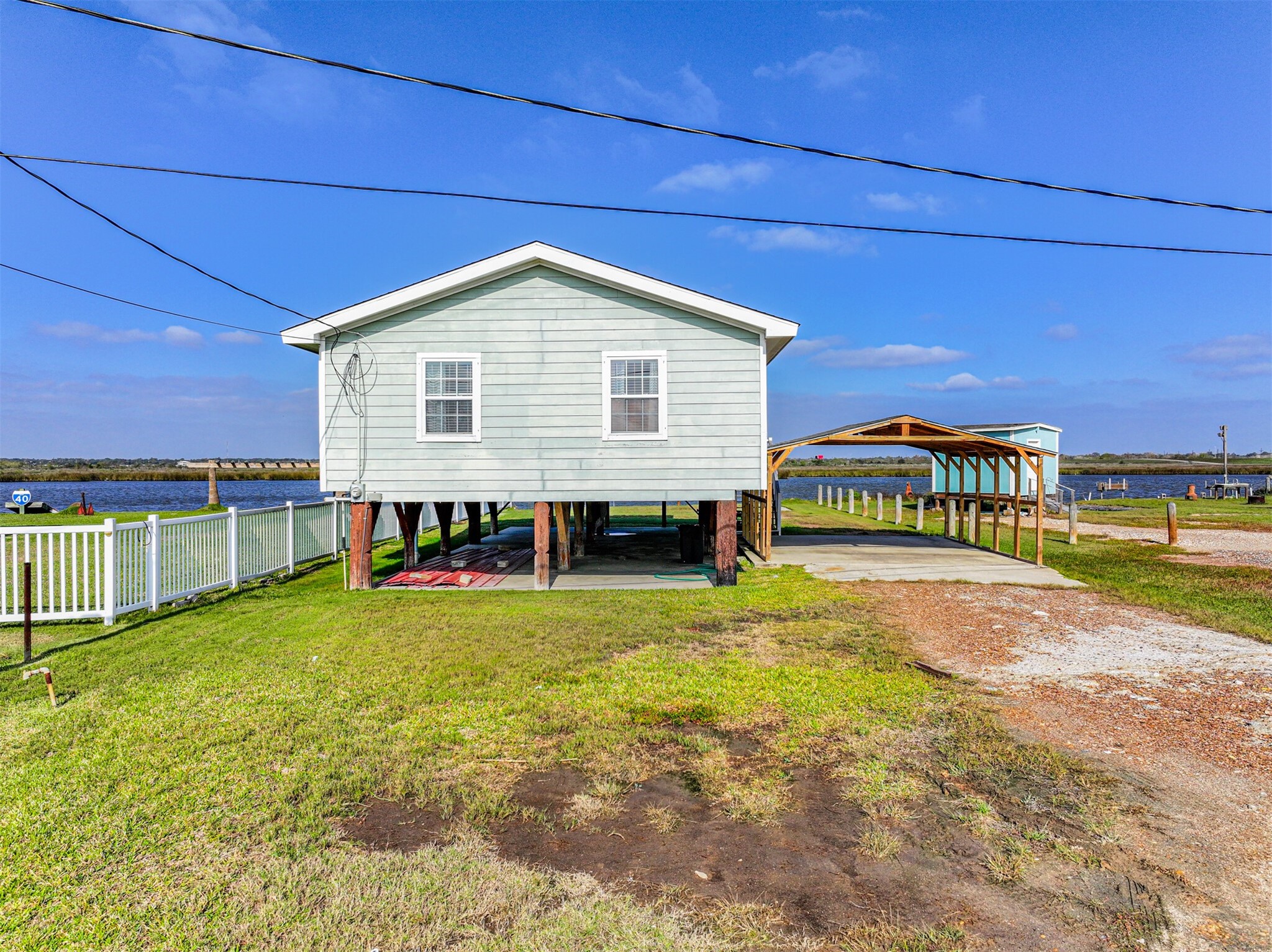 4622 Bayou Lane, Hitchcock, TX 77563