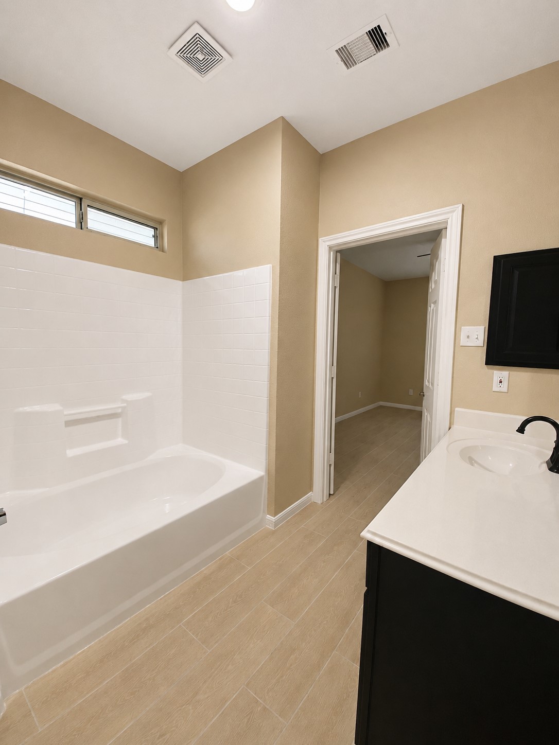 215 Doncaster Street, Conroe, TX 77303